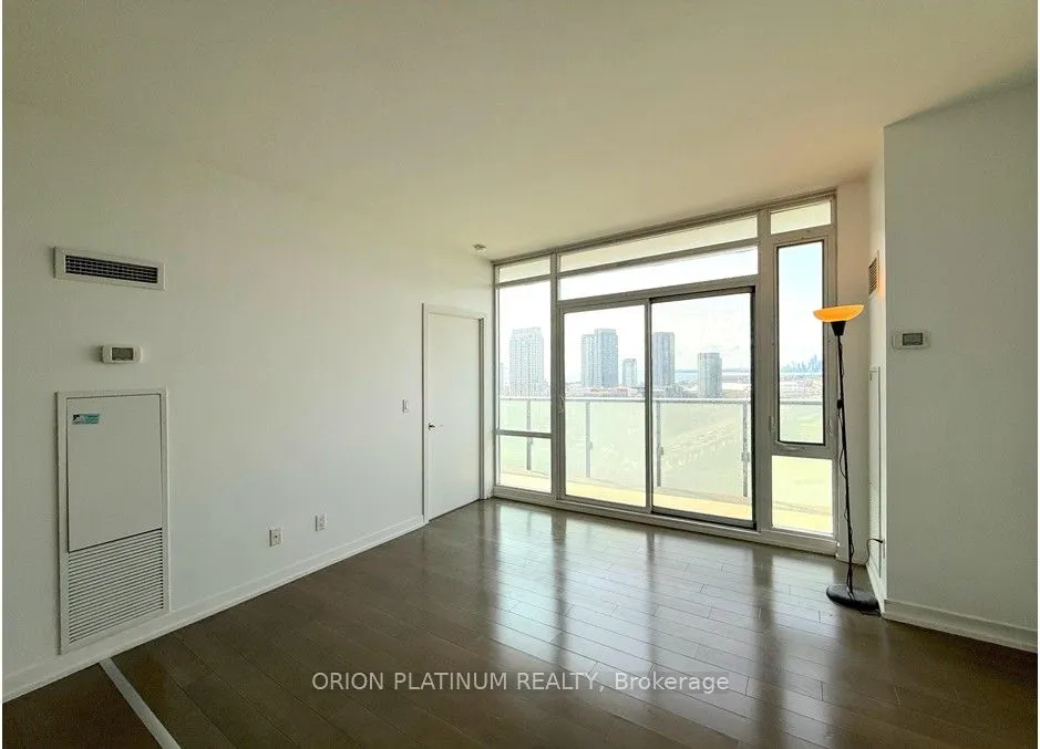 170 Fort York Boulevard, #2111