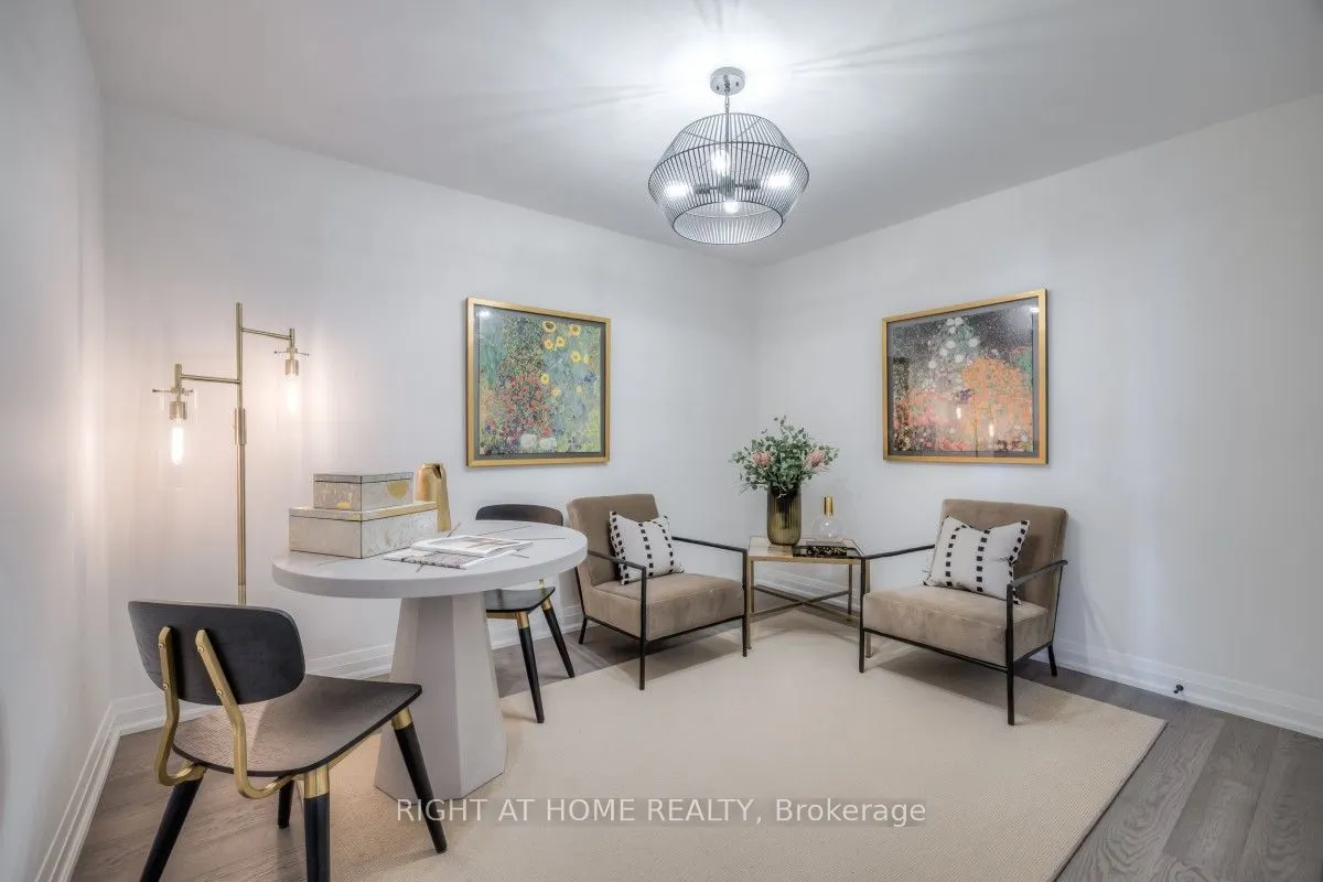5444 Yonge Street #1810