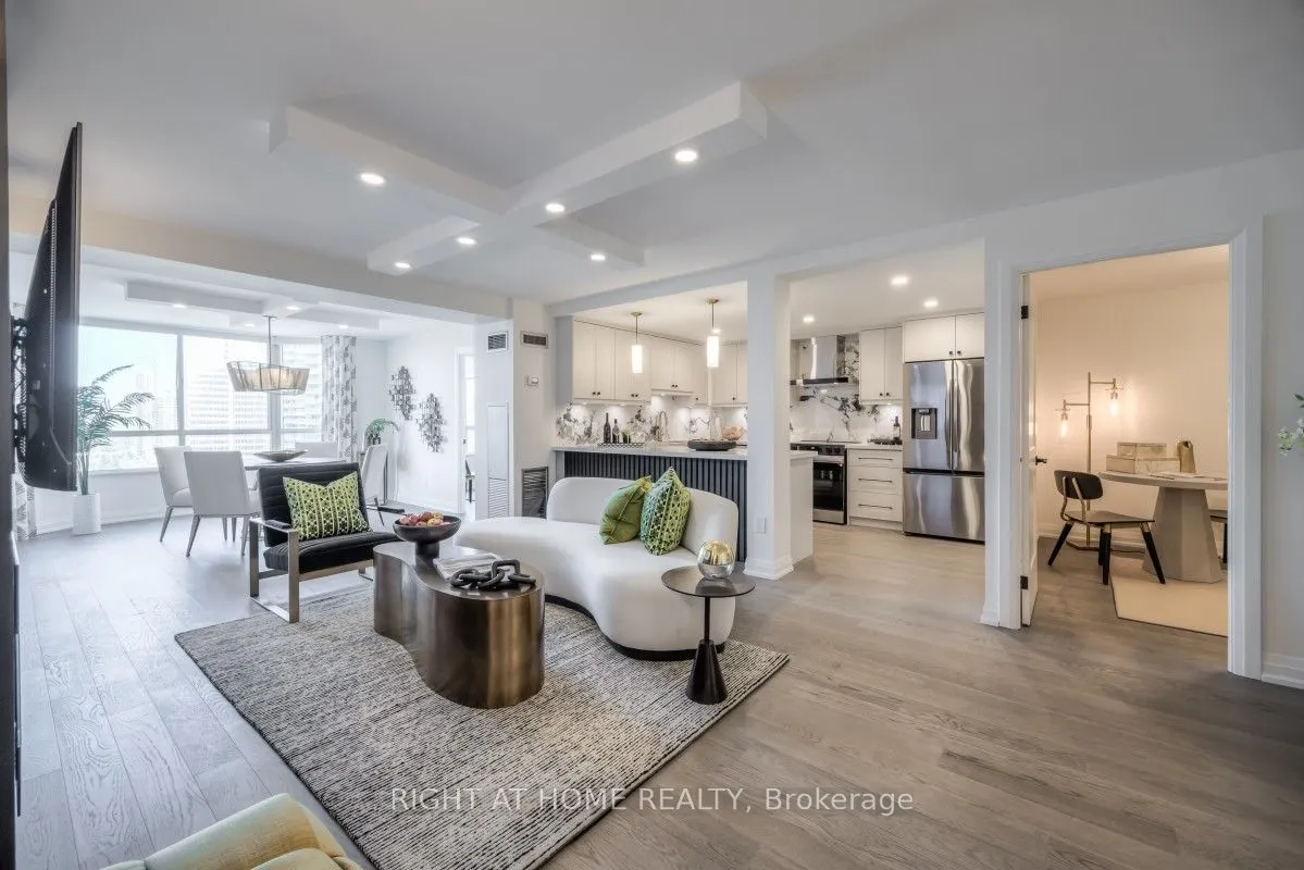 5444 Yonge Street, #1810