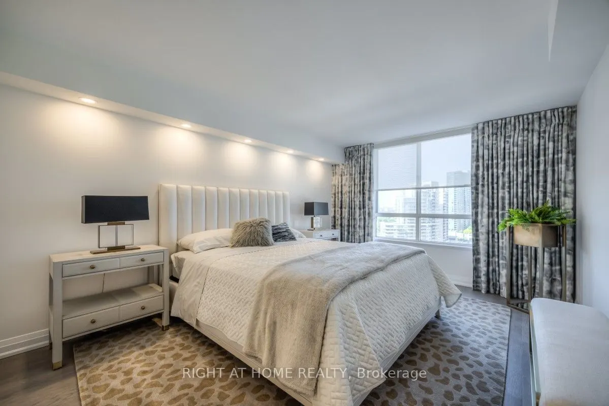 5444 Yonge Street, #1810