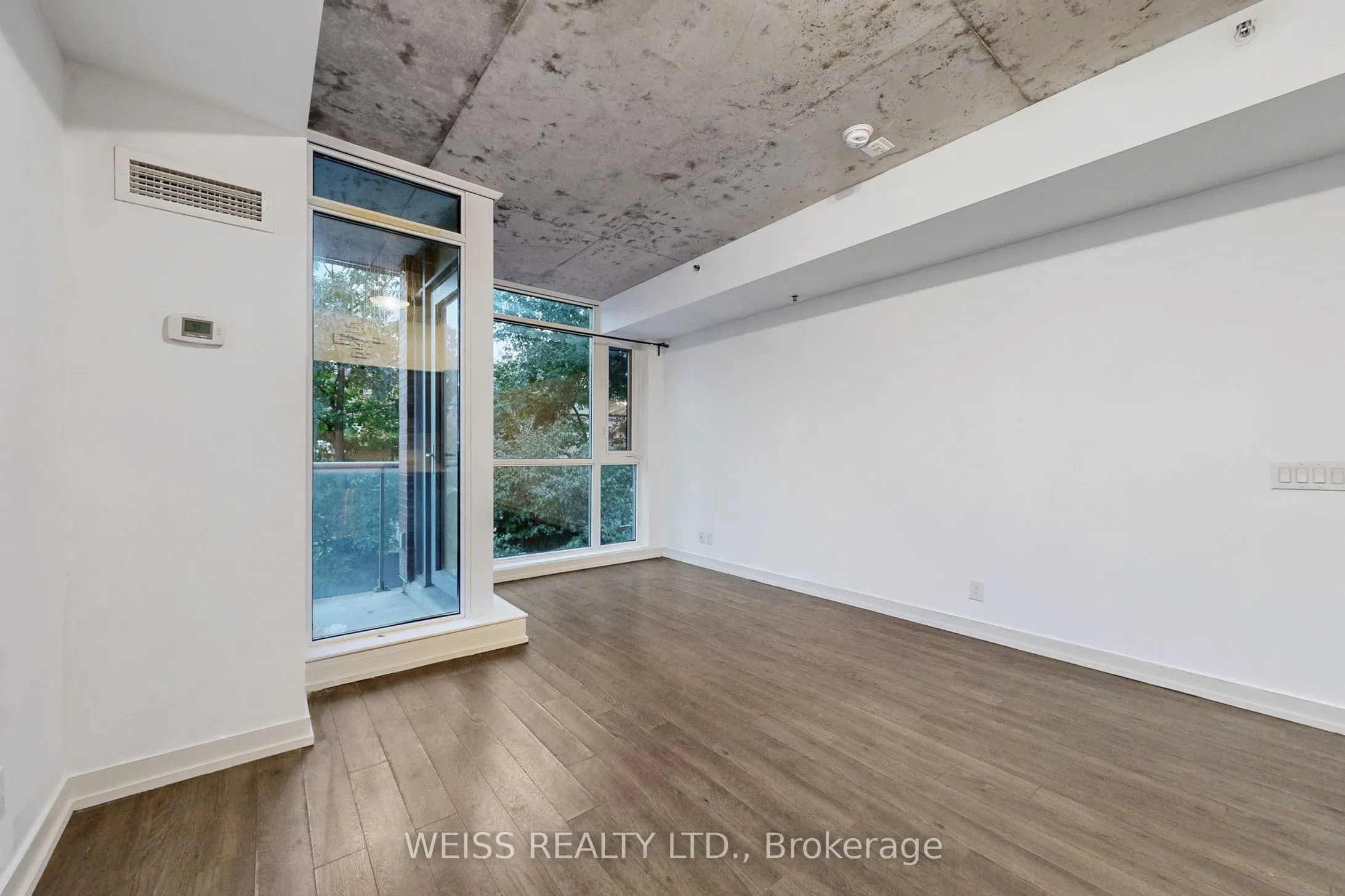 707 Dovercourt Road, #215