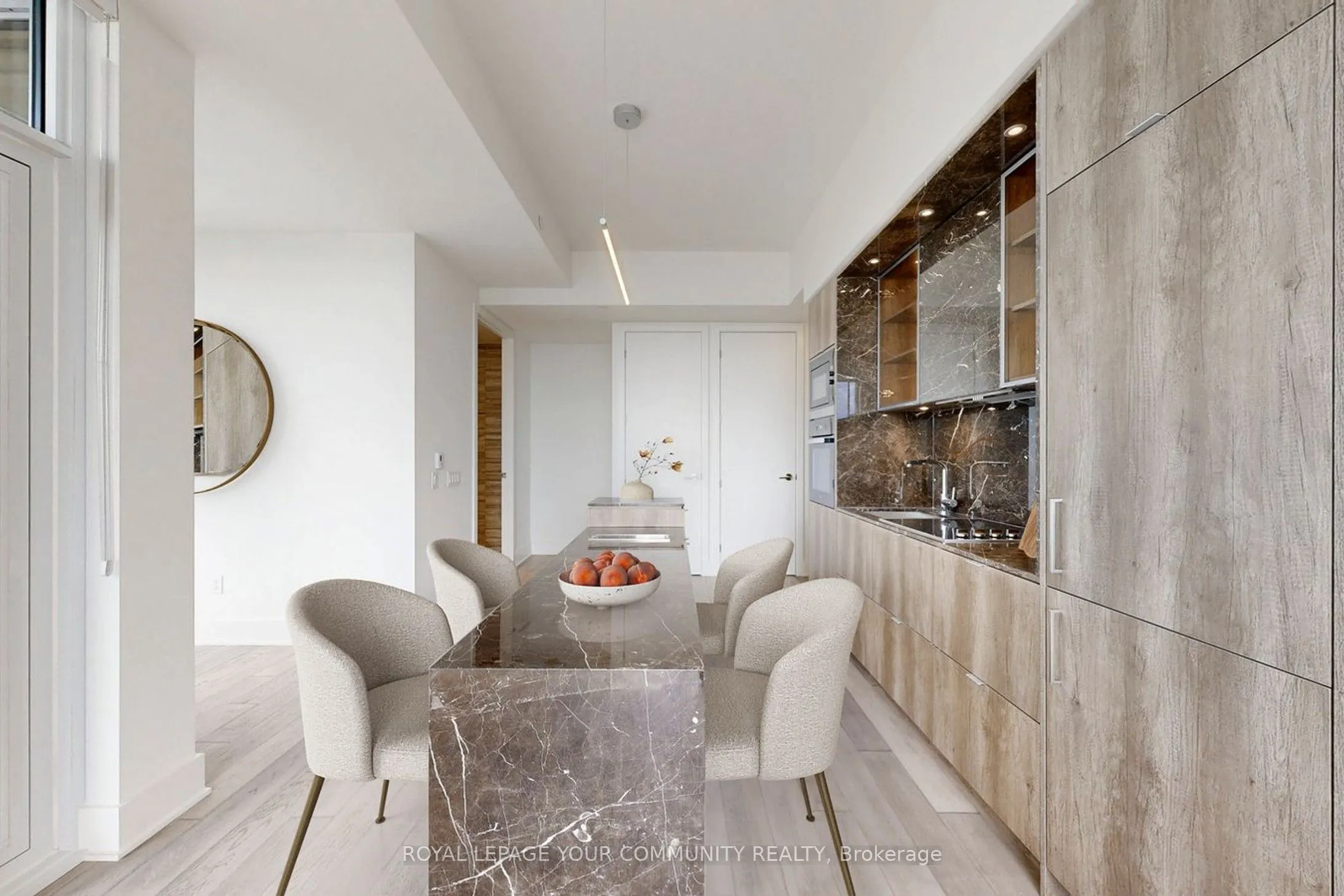 11 Yorkville Avenue, #6002