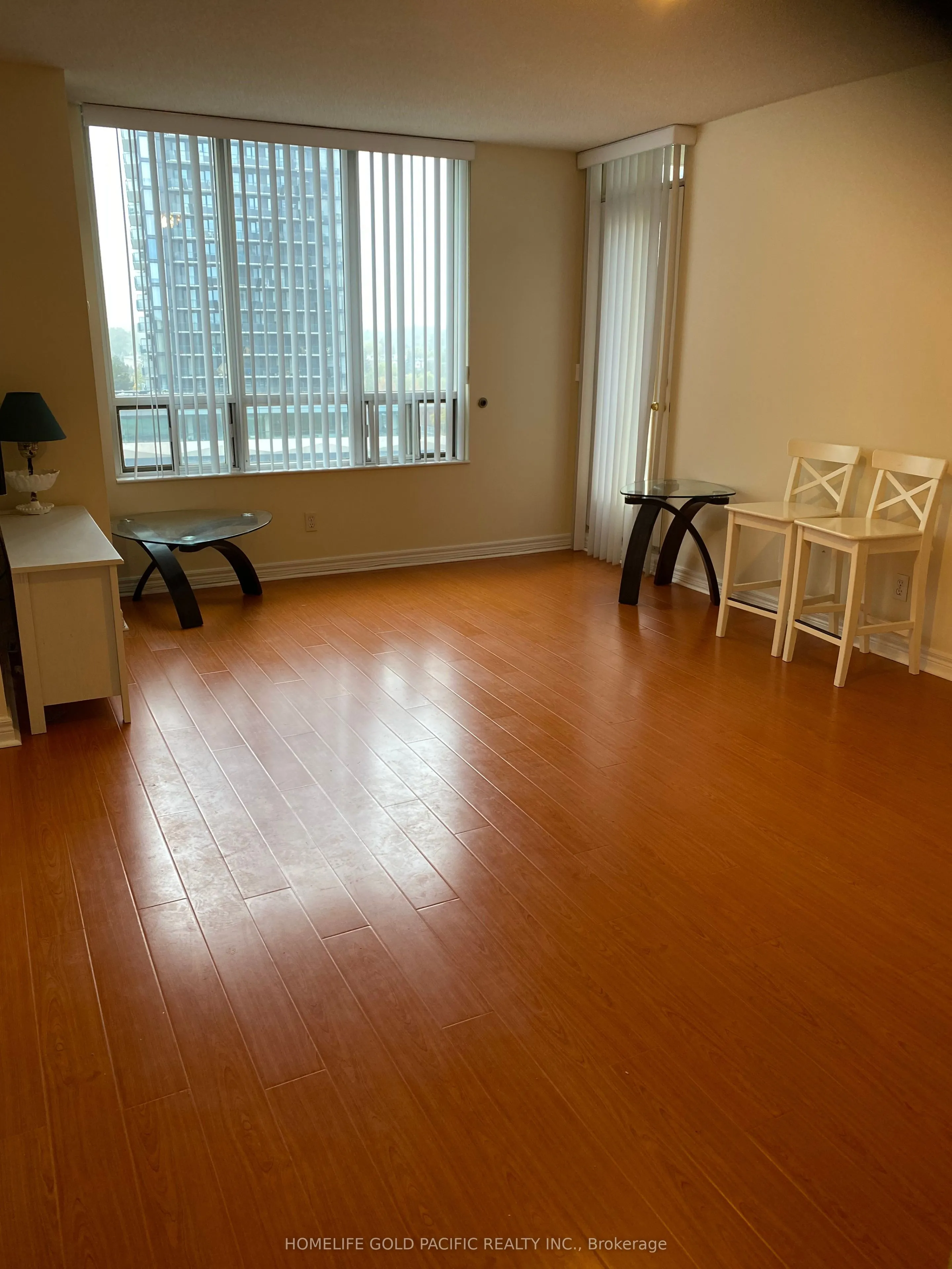 256 Doris Avenue, #1002