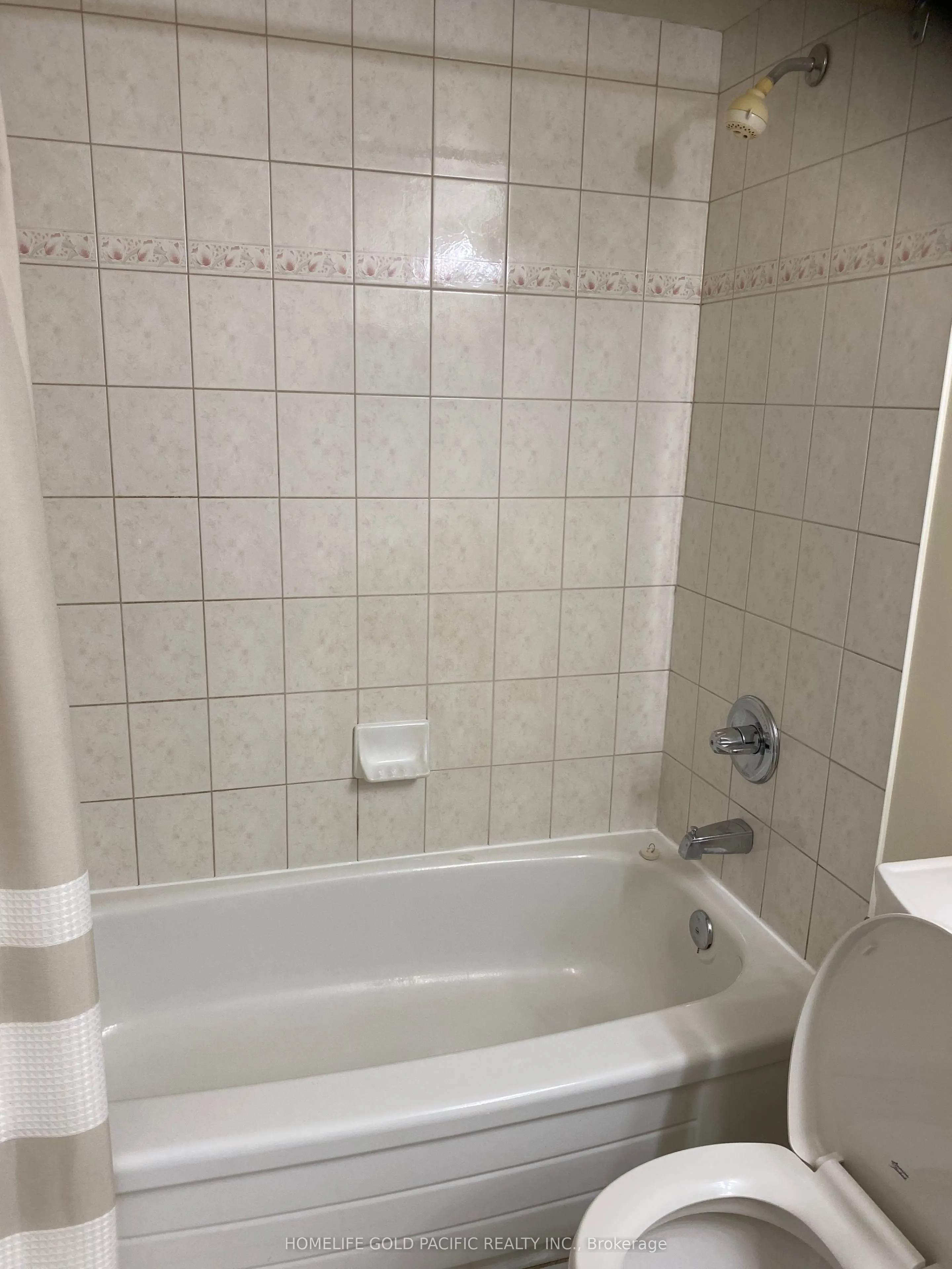 256 Doris Avenue, #1002
