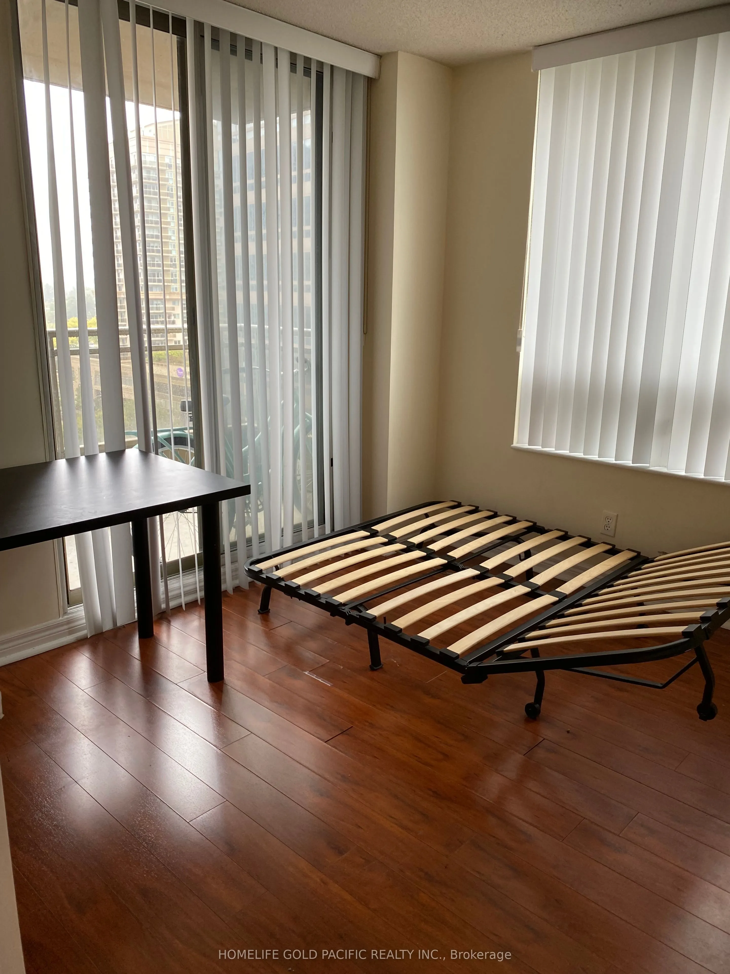256 Doris Avenue, #1002