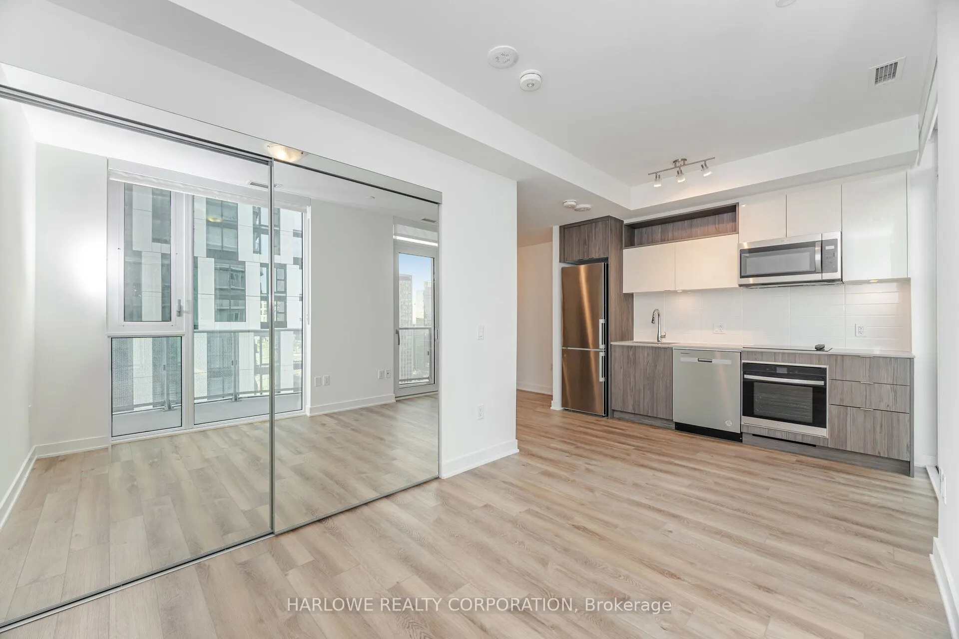 100 Dalhousie Street, #3211