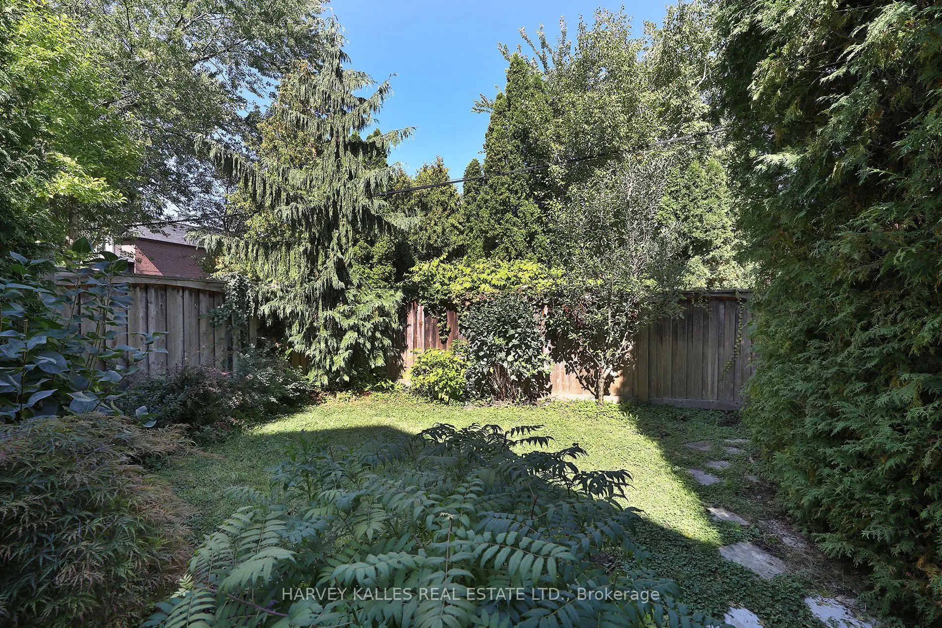 370 Douglas Avenue