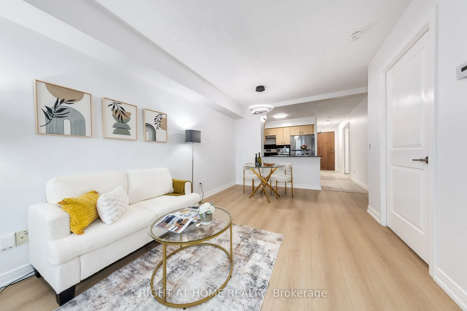 31 Bales Avenue, #2216