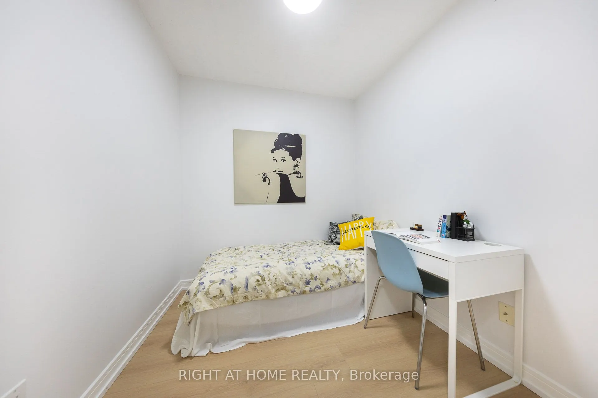 31 Bales Avenue, #2216