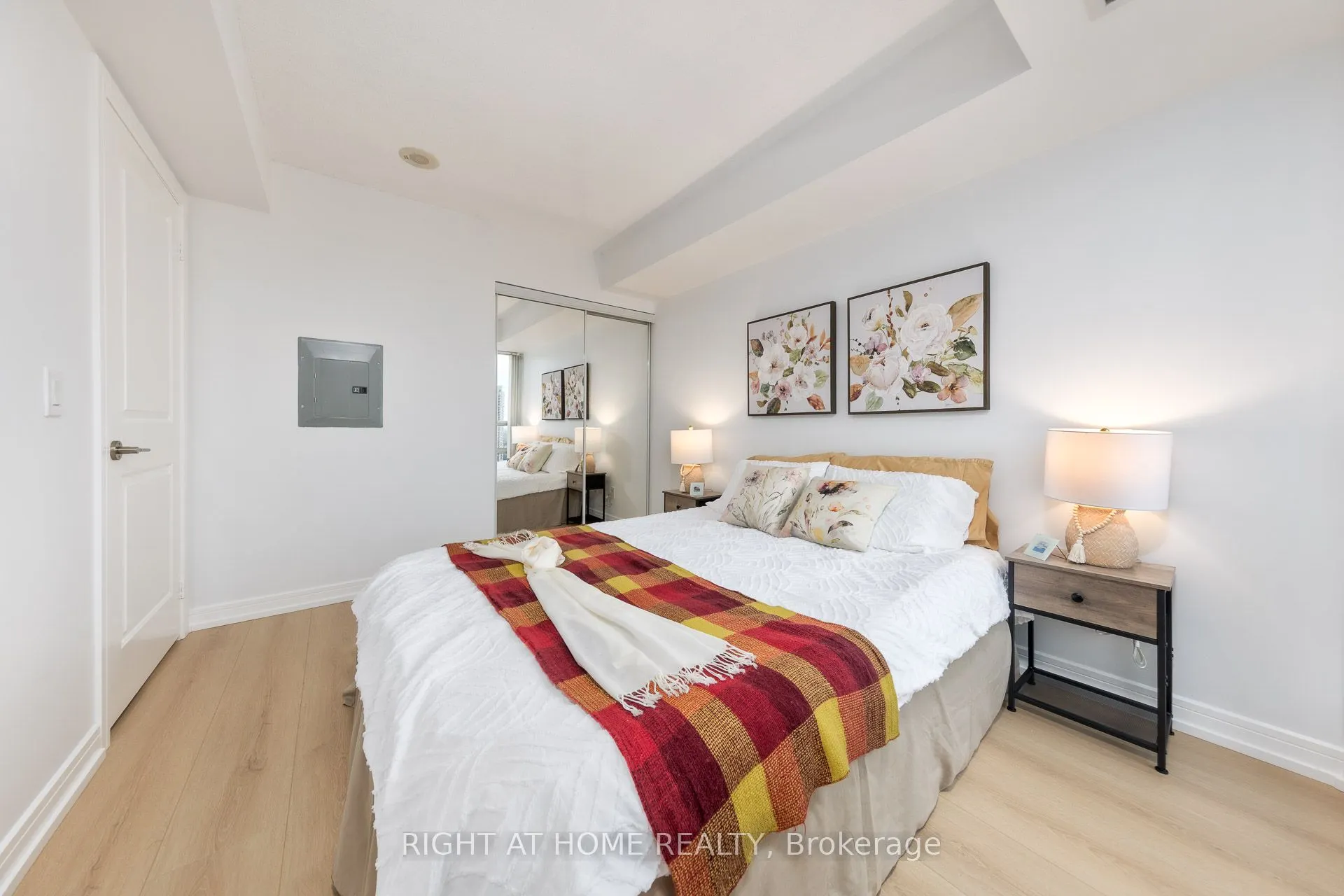 31 Bales Avenue, #2216