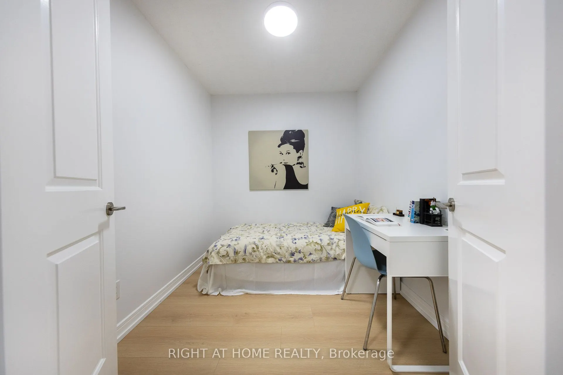 31 Bales Avenue, #2216