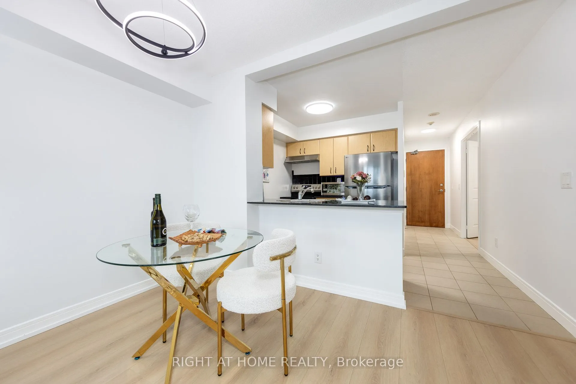31 Bales Avenue, #2216