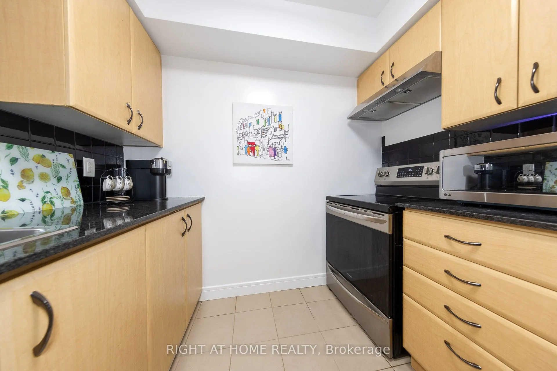 31 Bales Avenue, #2216