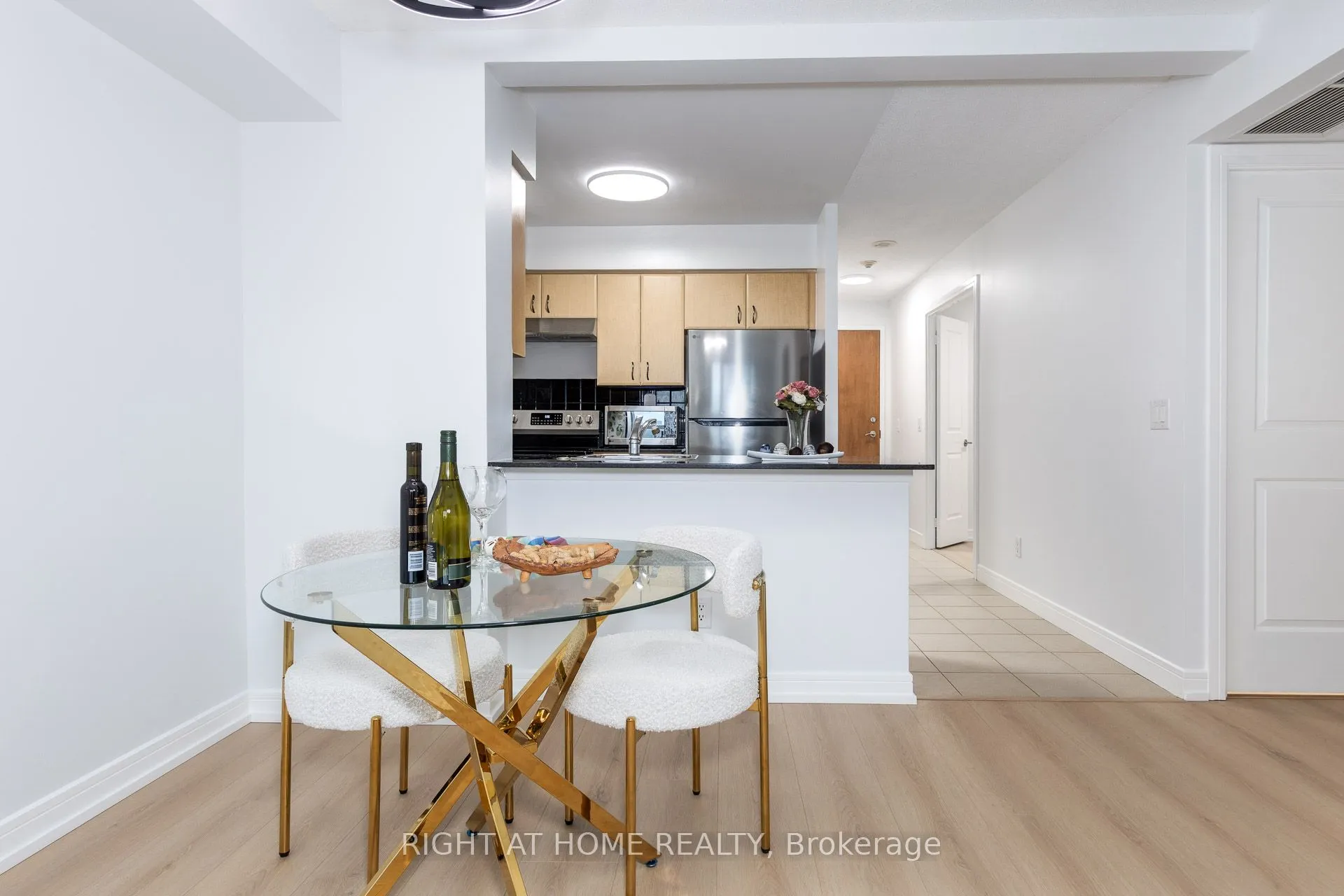 31 Bales Avenue, #2216