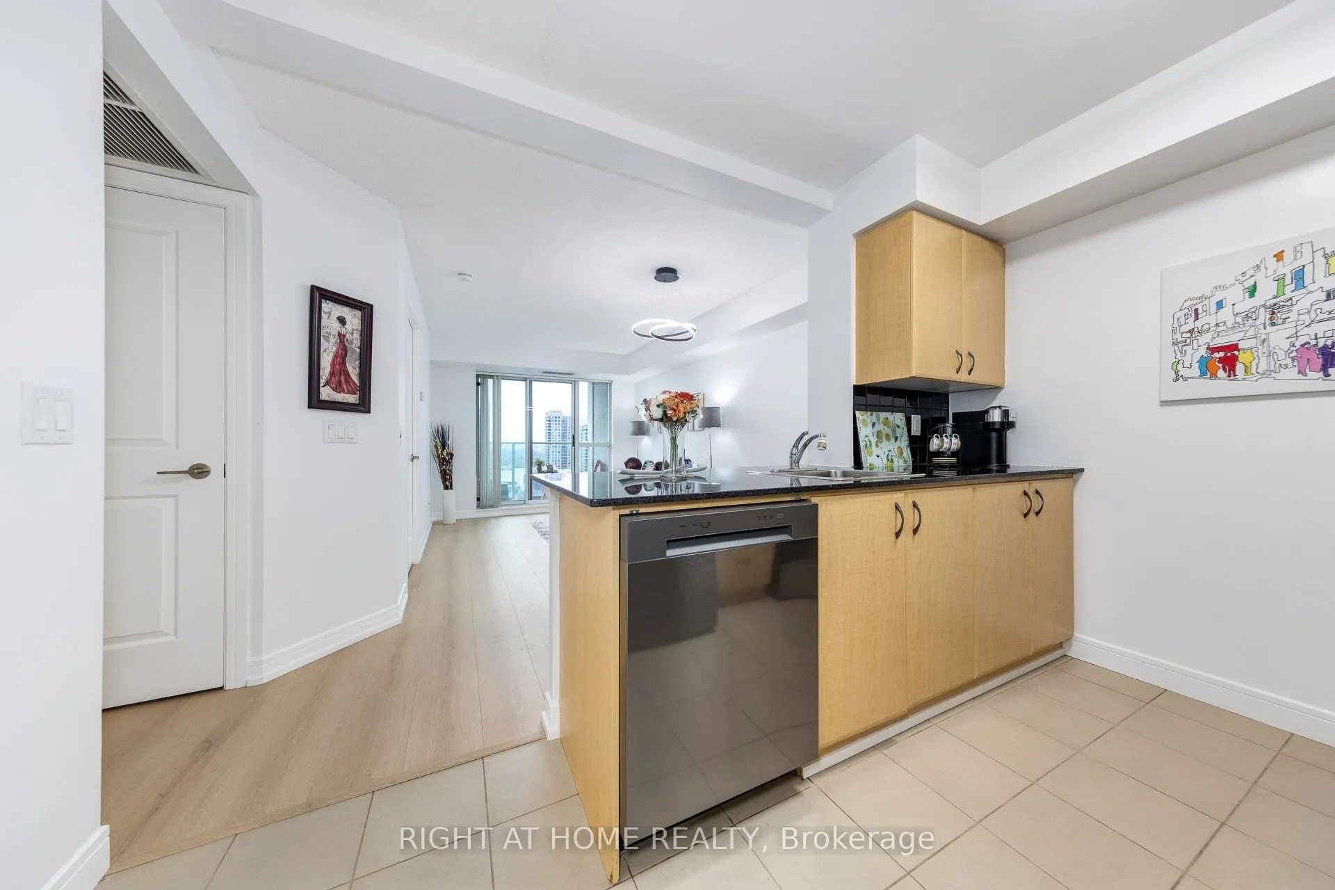 31 Bales Avenue, #2216