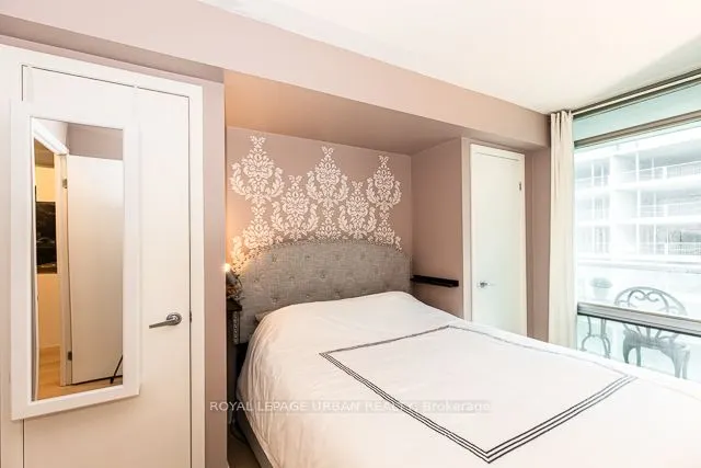 81 Navy Wharf Court, #907