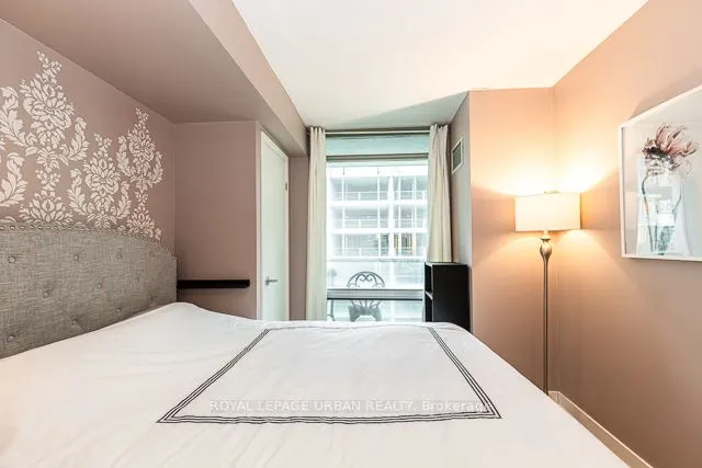 81 Navy Wharf Court, #907