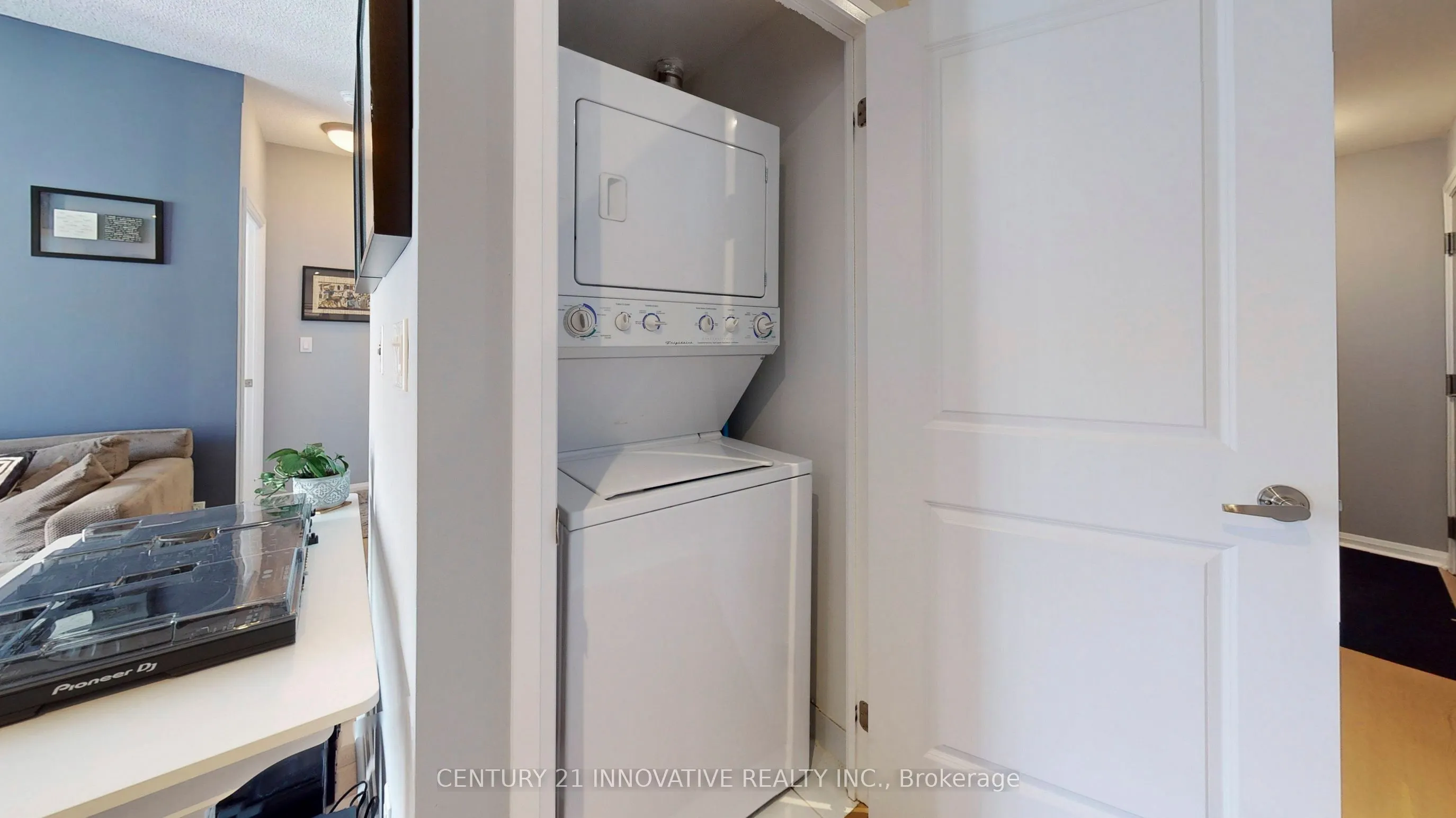 35 Hayden Street E, #1510