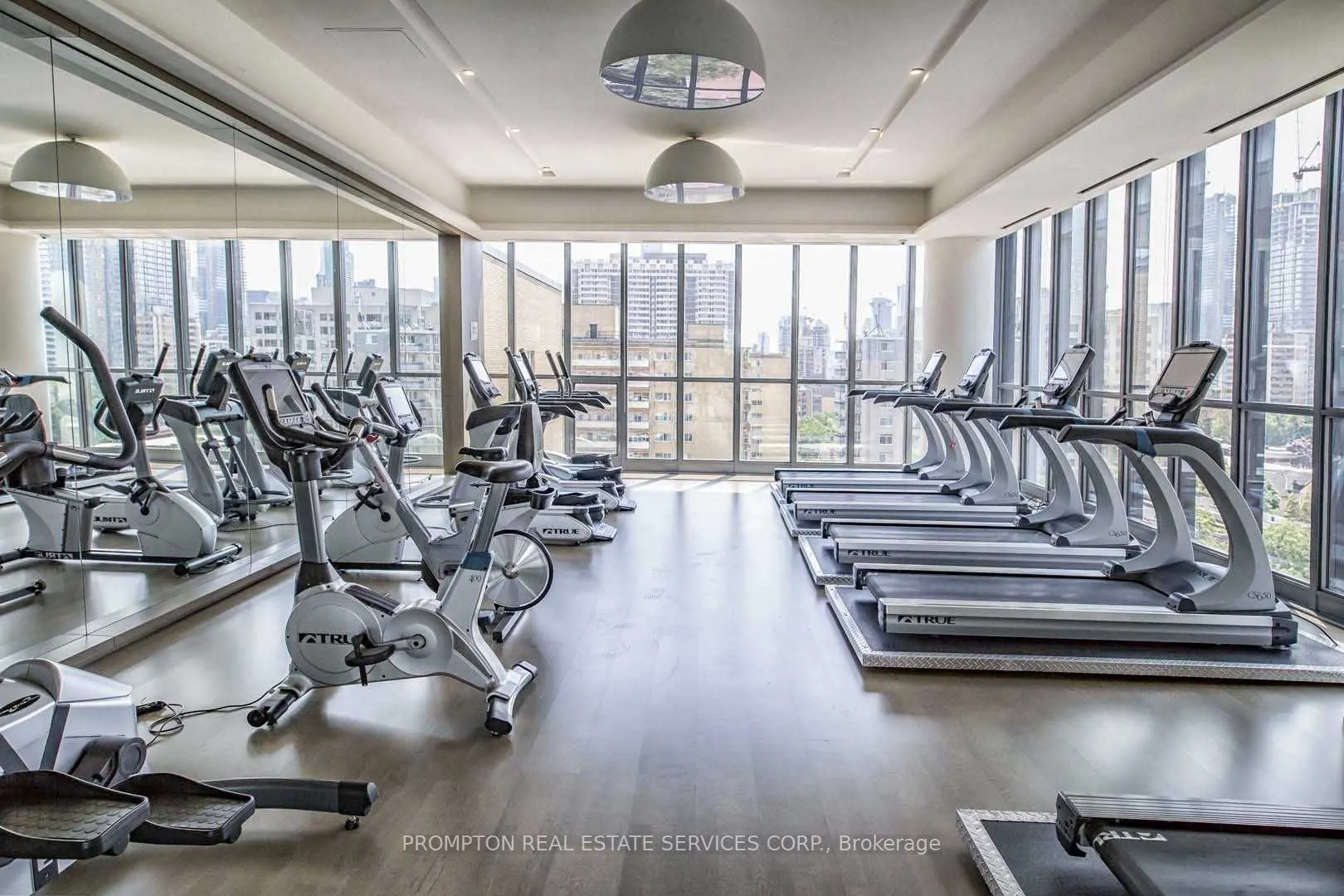 101 Charles Street E, #809
