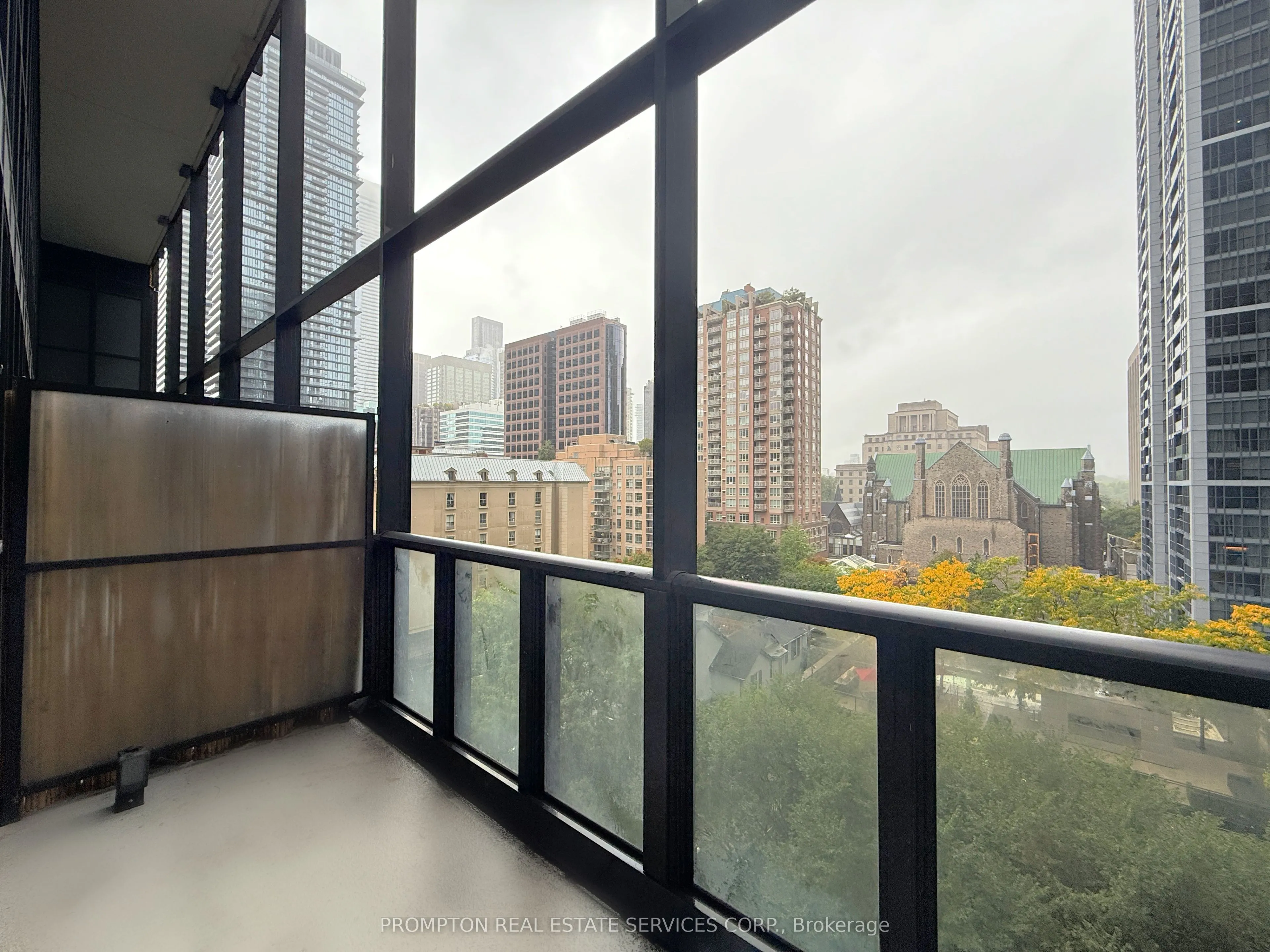 101 Charles Street E, #809