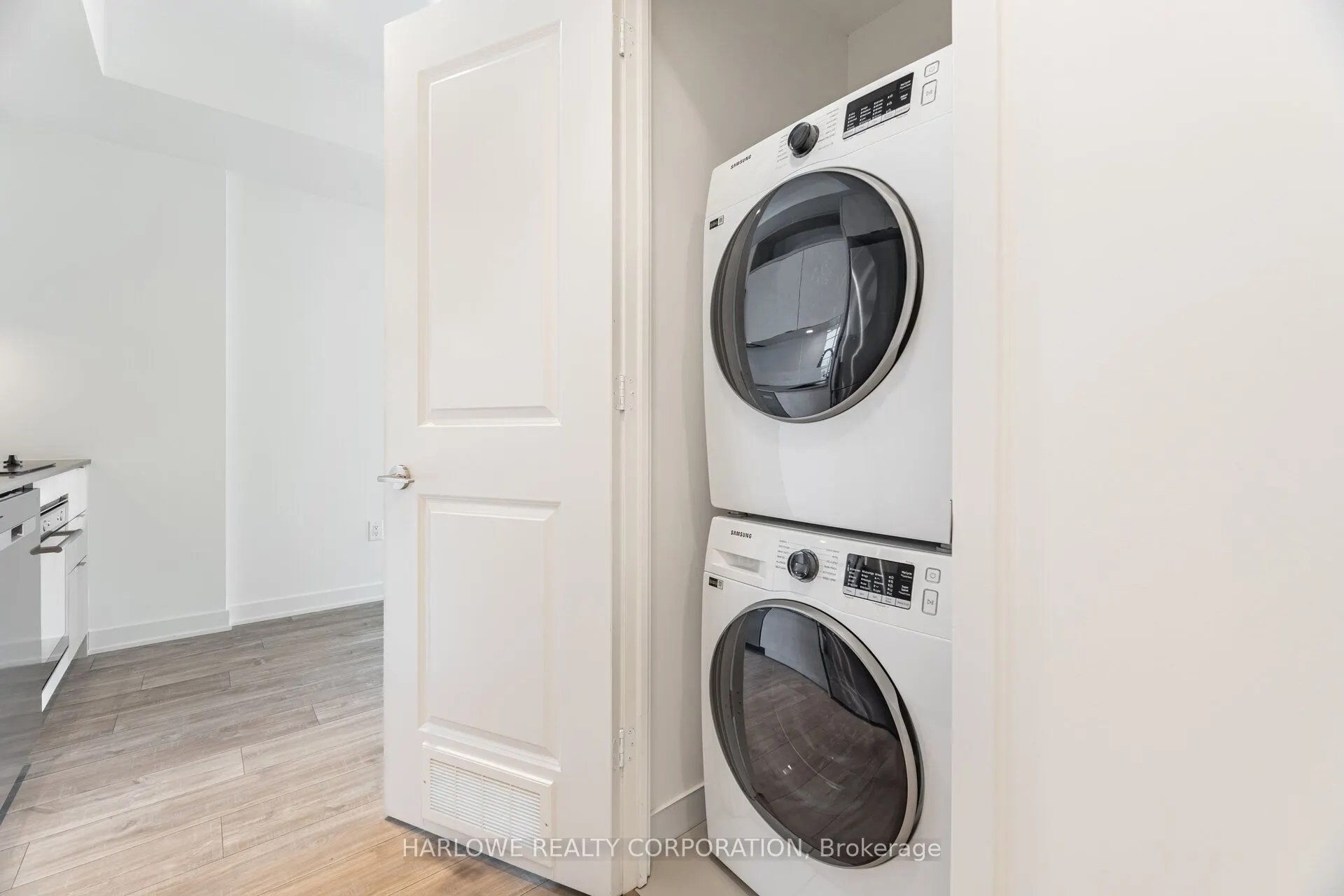 100 Dalhousie Street, #904