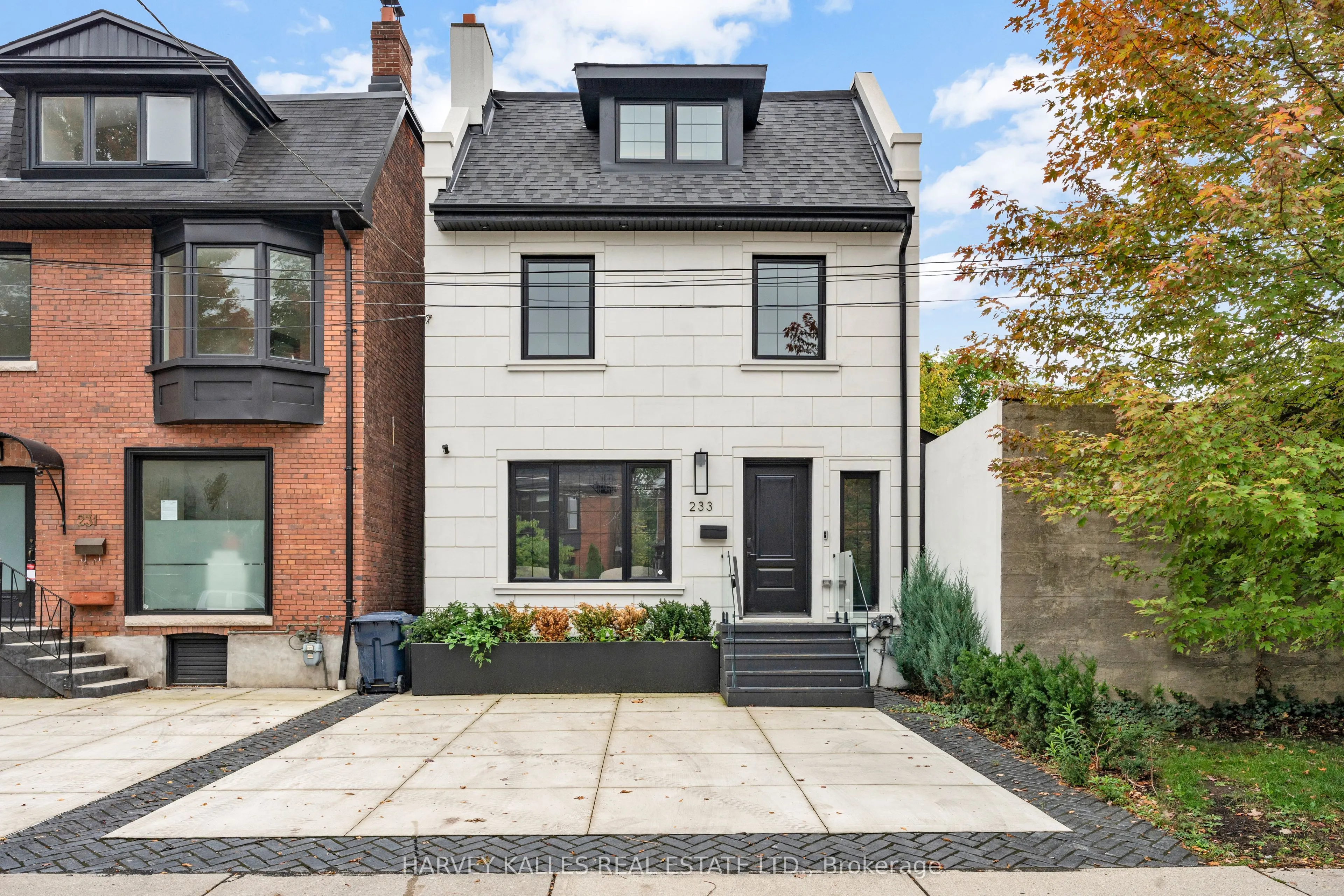 233 MacPherson Avenue