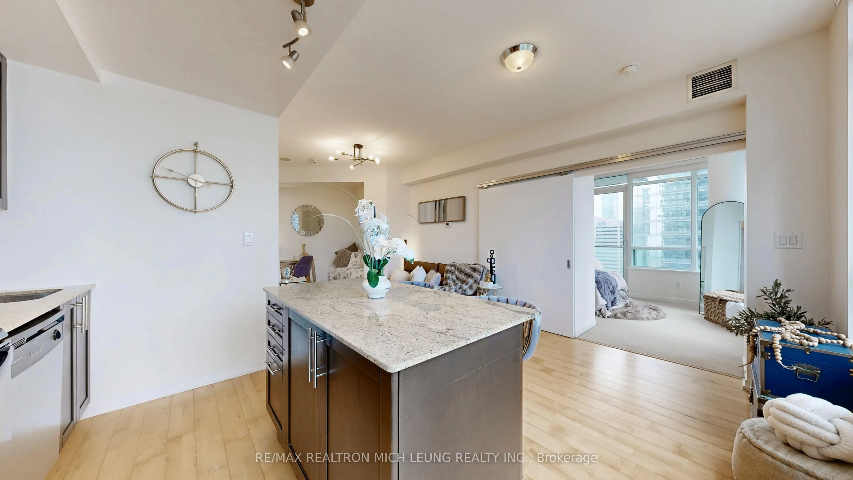 55 Bremner Boulevard, #1704