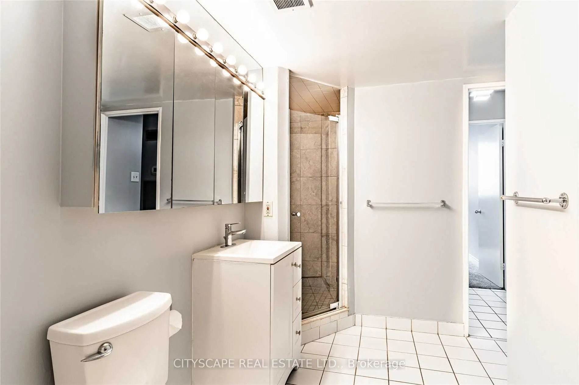 1055 Bay Street, #1101