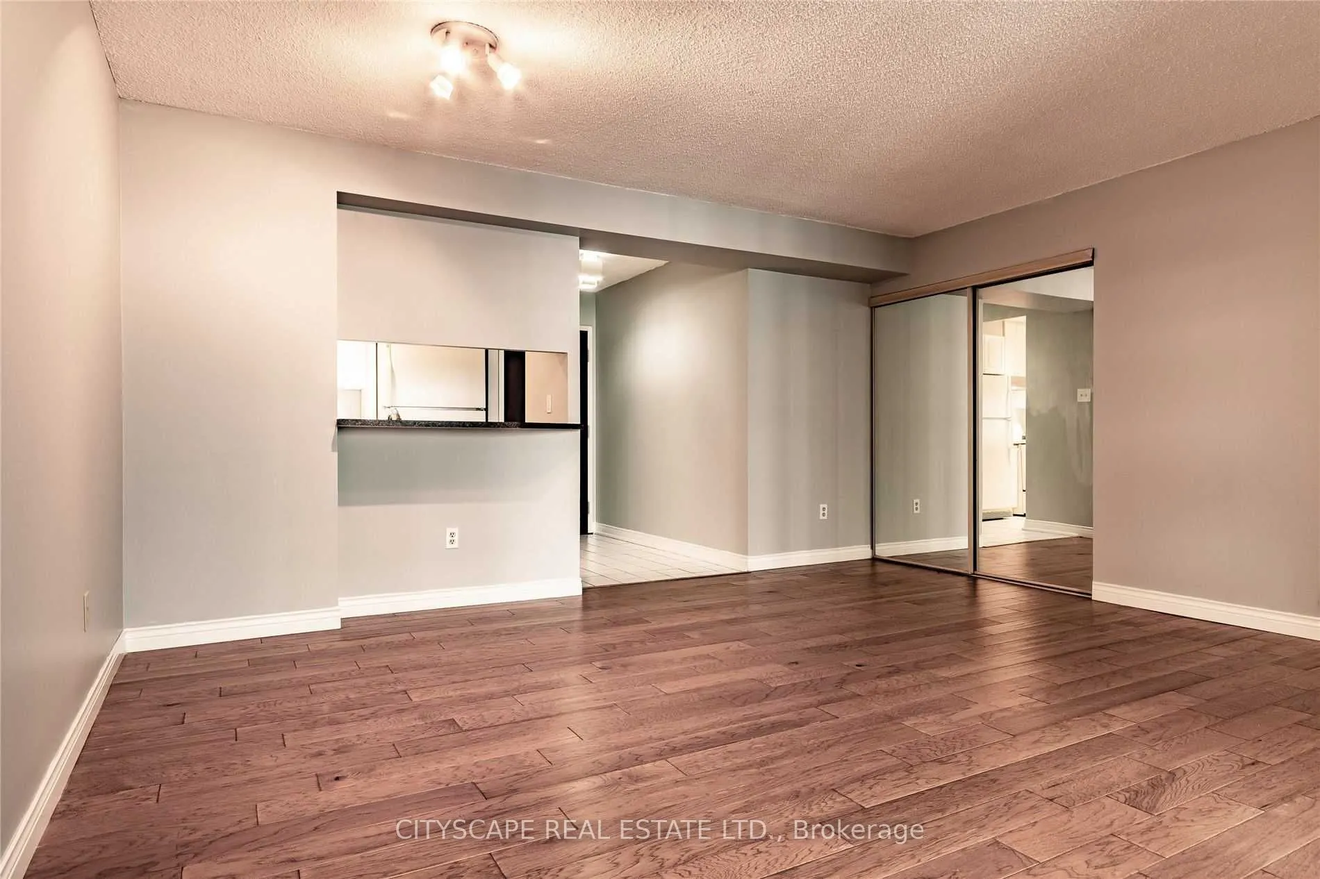 1055 Bay Street, #1101