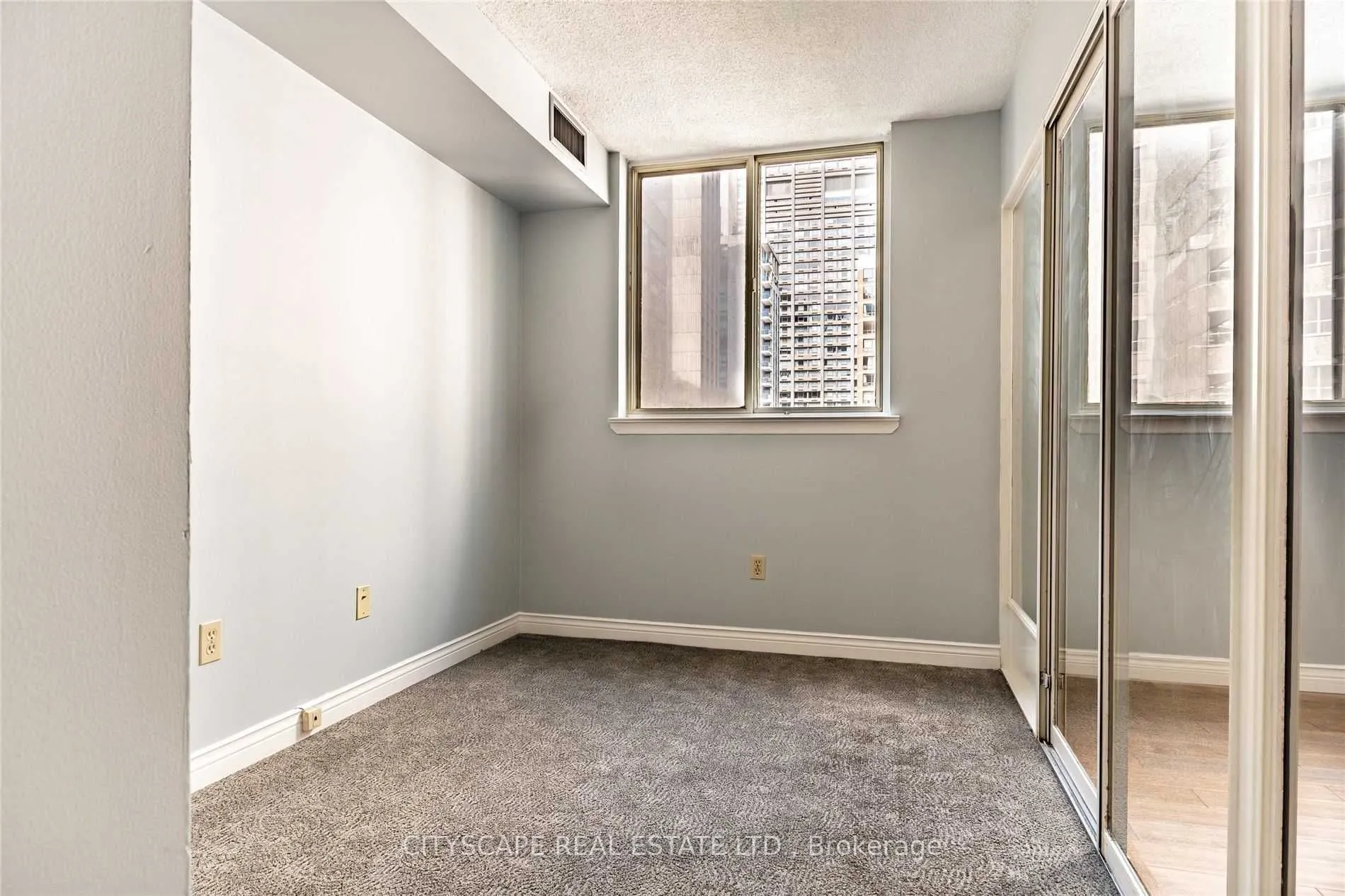 1055 Bay Street, #1101