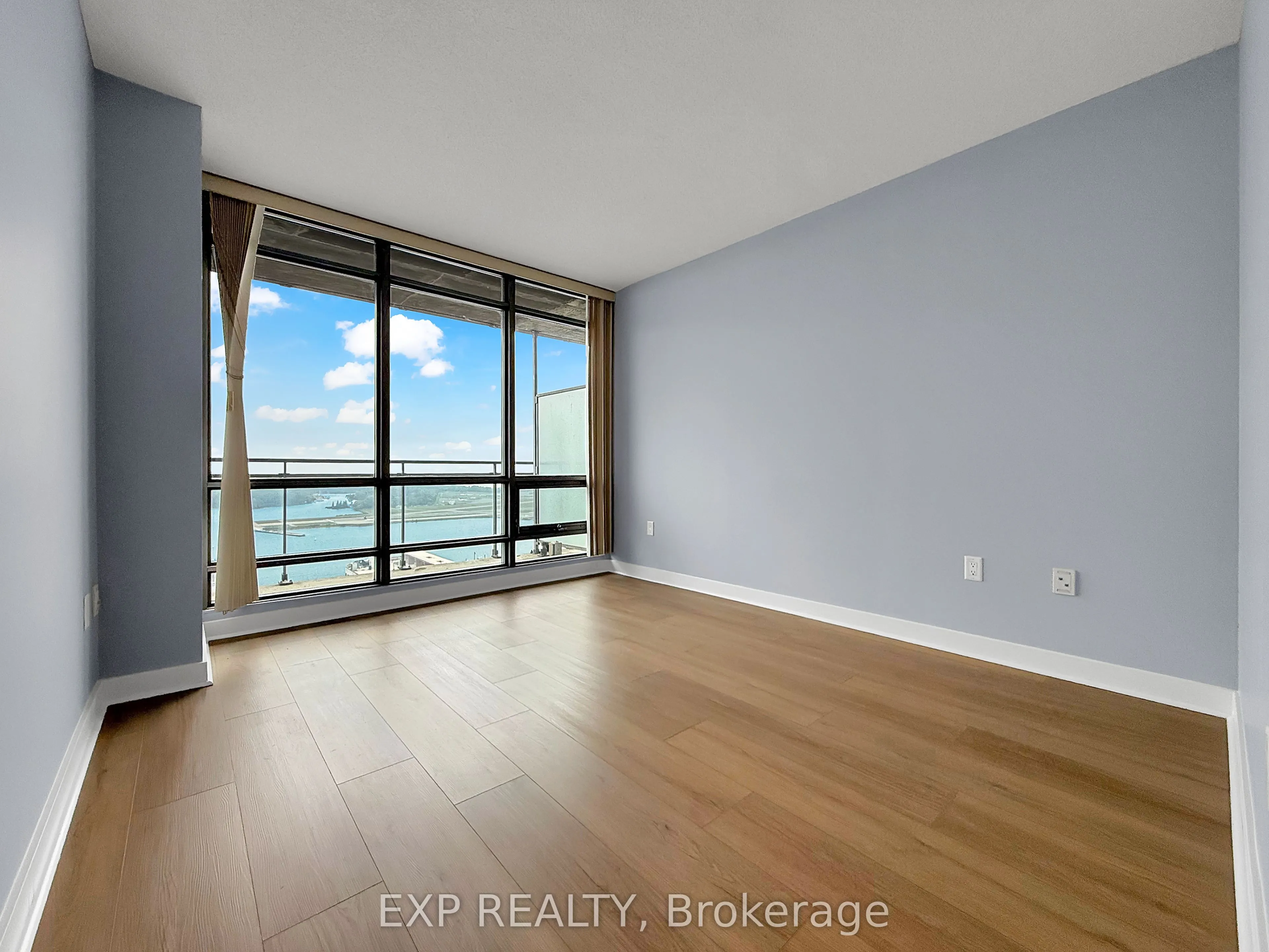 5 Mariner Terrace, #3202