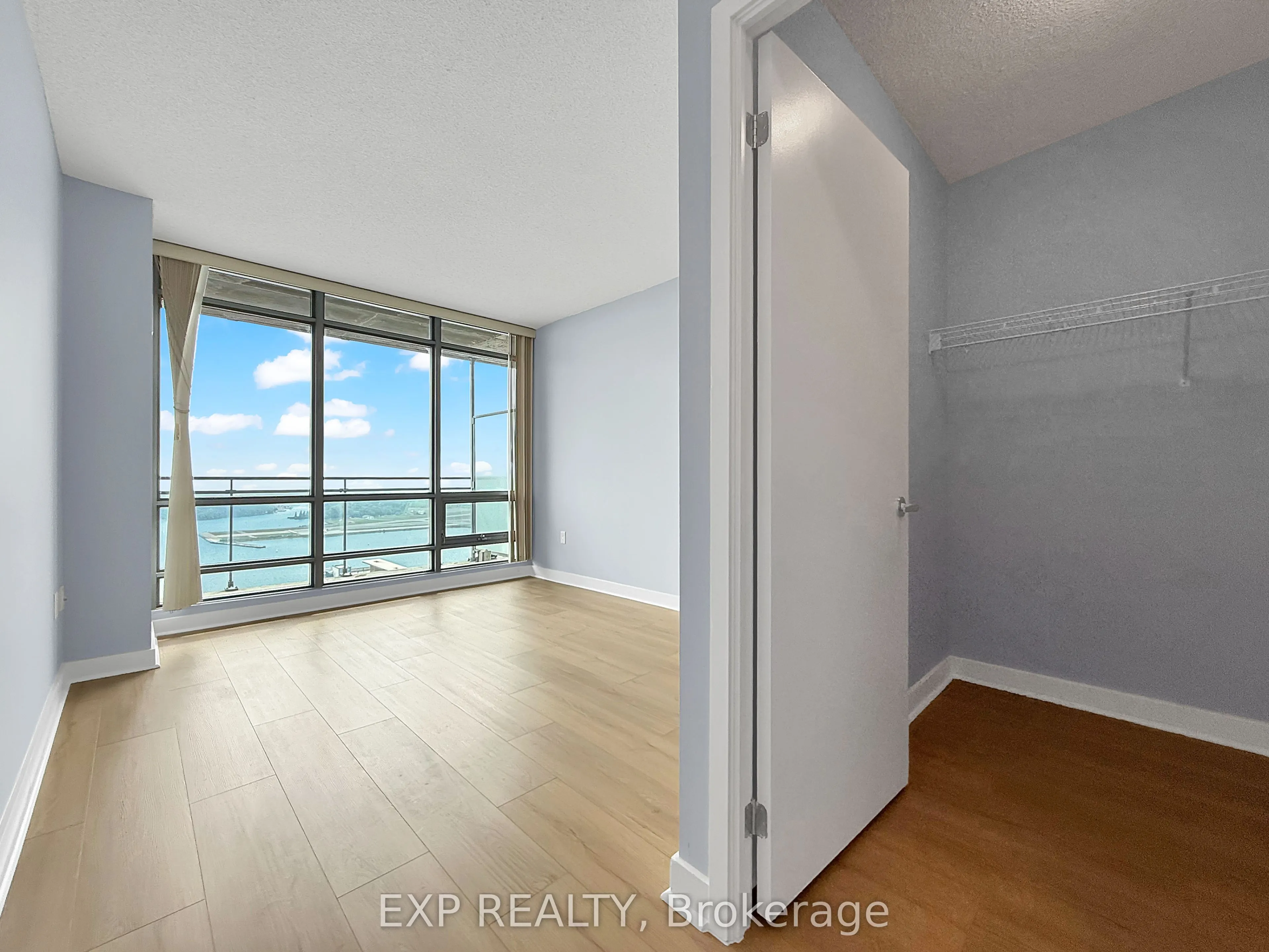 5 Mariner Terrace, #3202