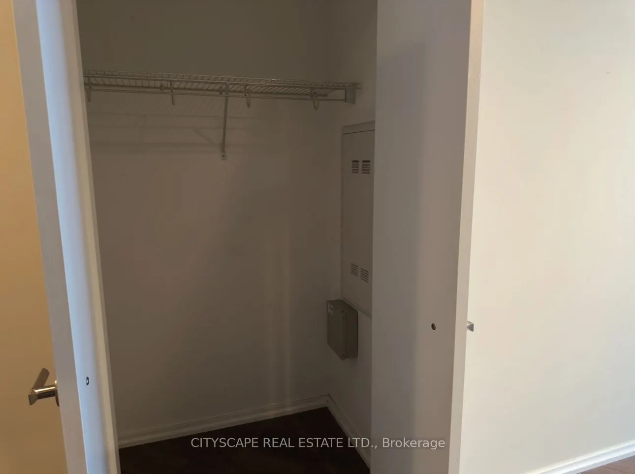 45 Charles Street E, #909