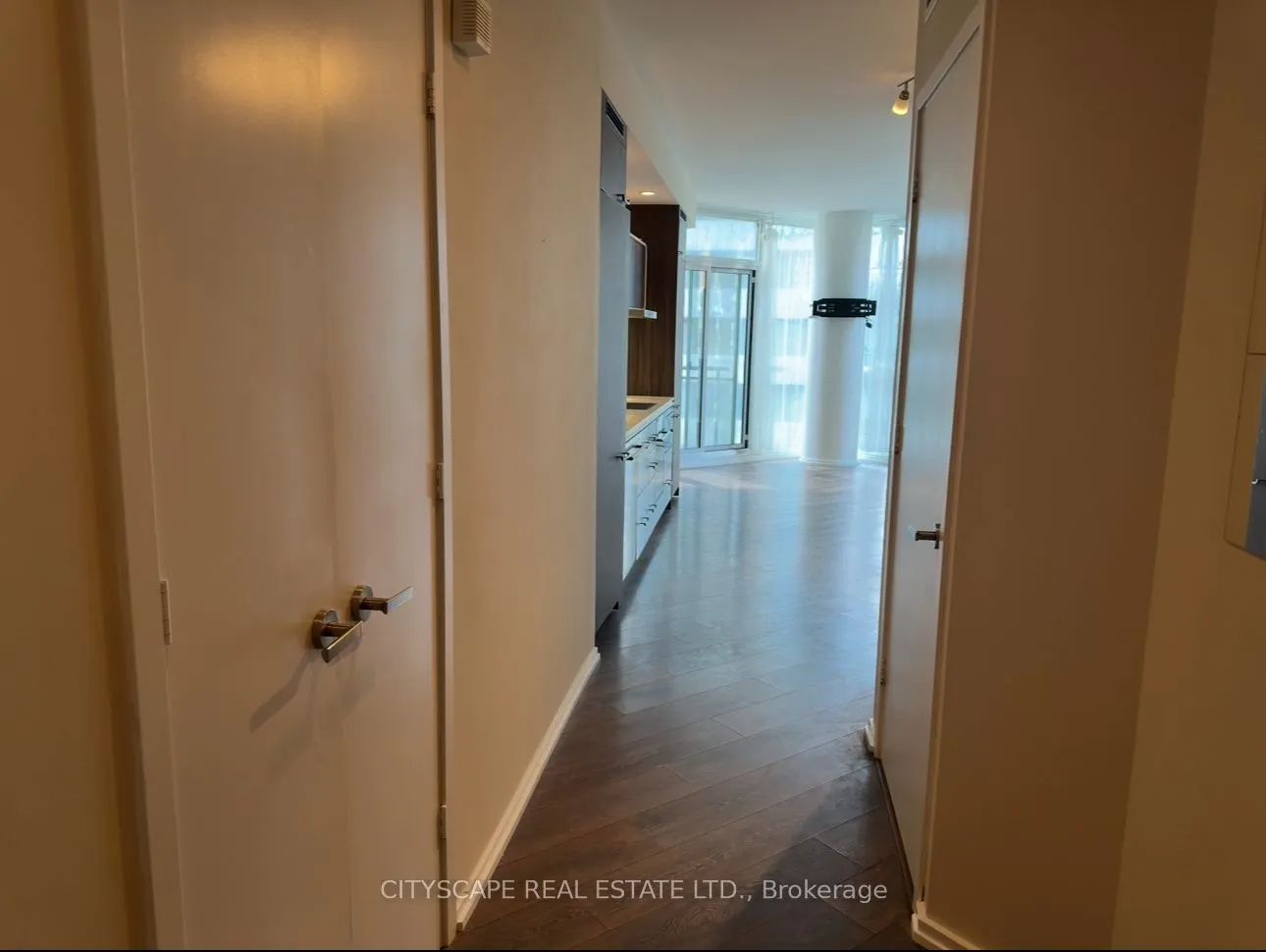 45 Charles Street E, #909