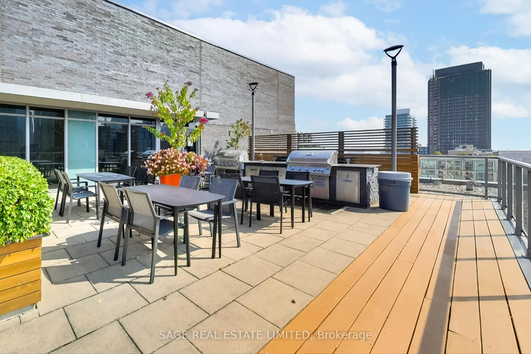 320 Richmond Street E, #1306