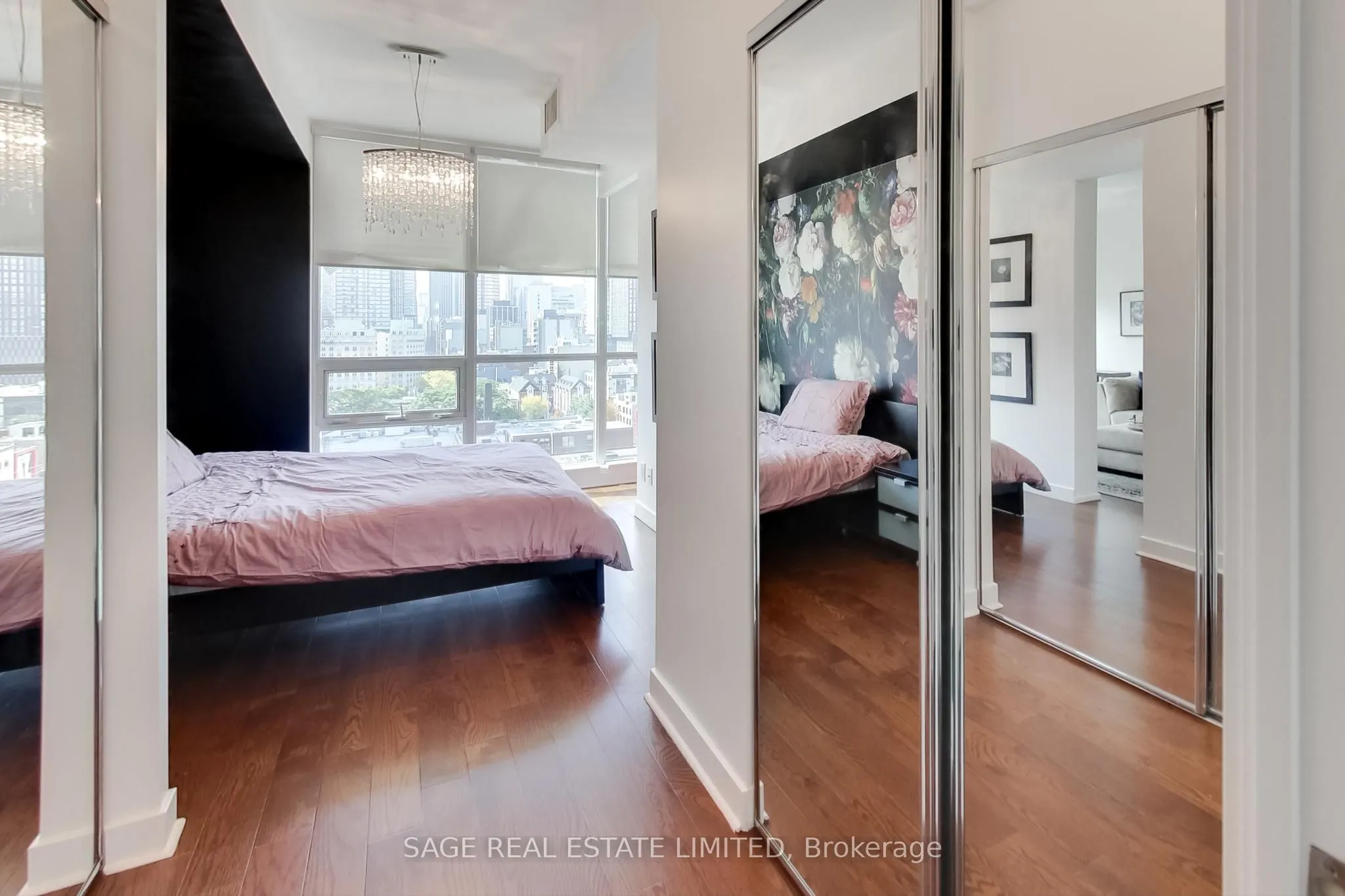 320 Richmond Street E, #1306