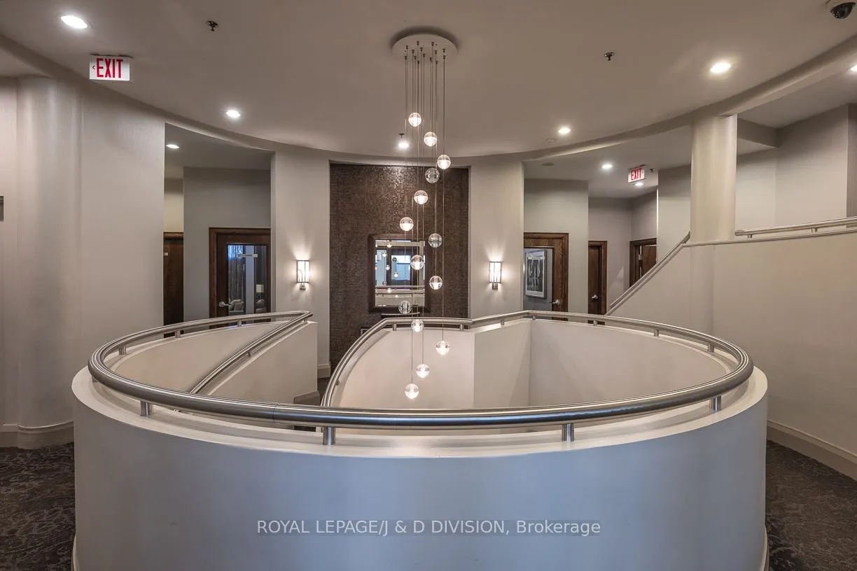438 Richmond Street W, #610