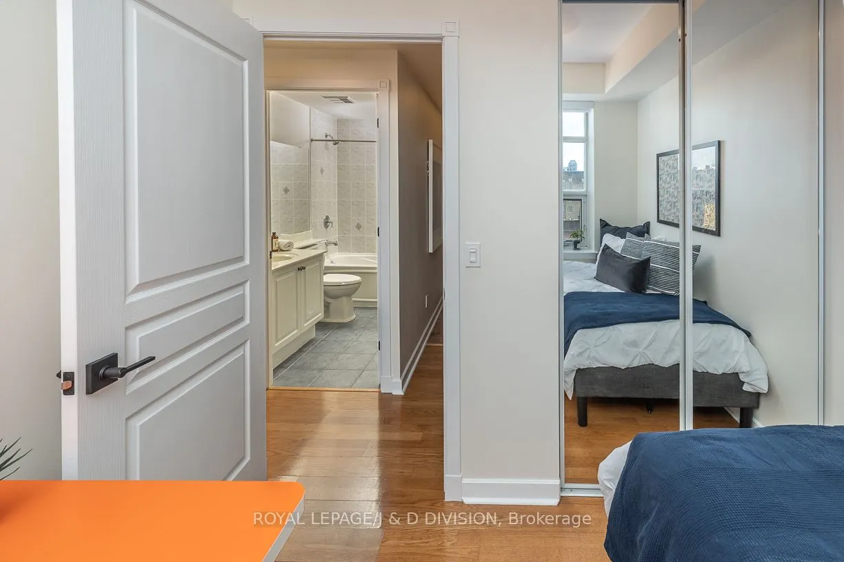 438 Richmond Street W, #610