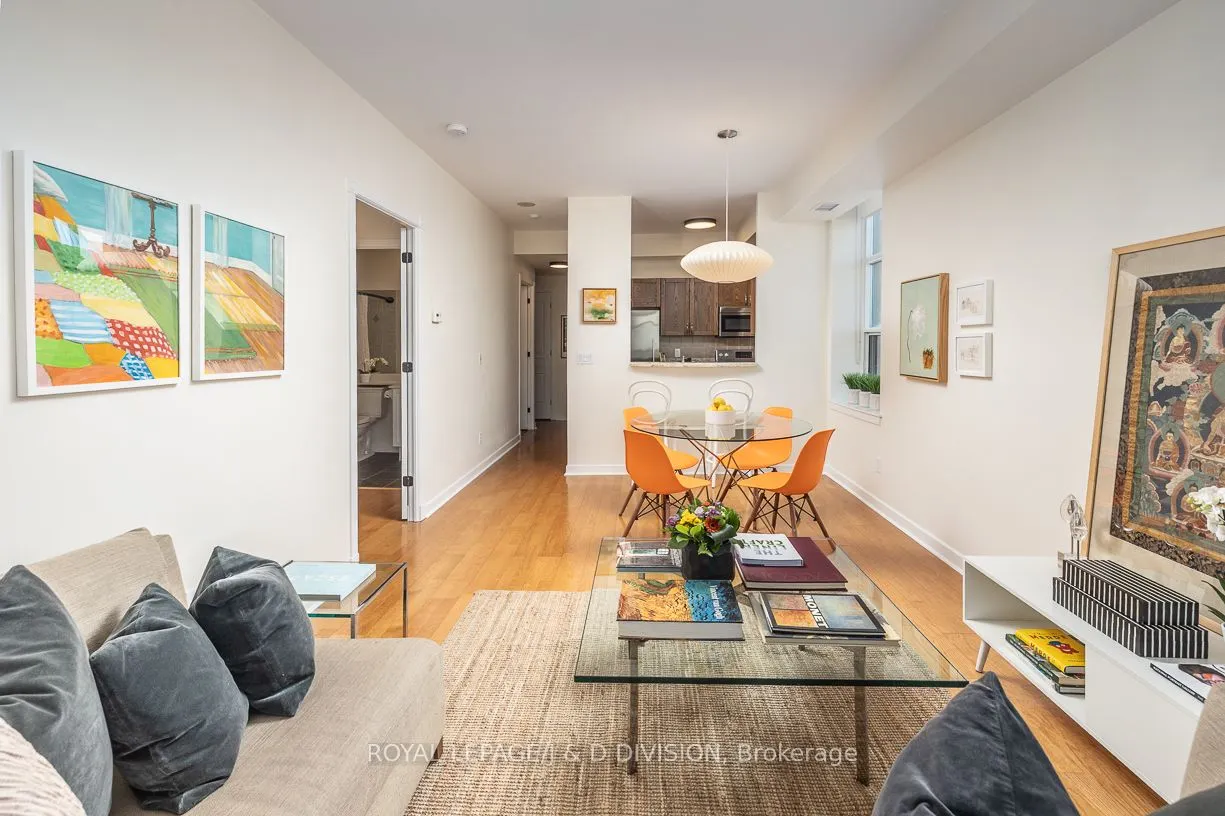 438 Richmond Street W, #610