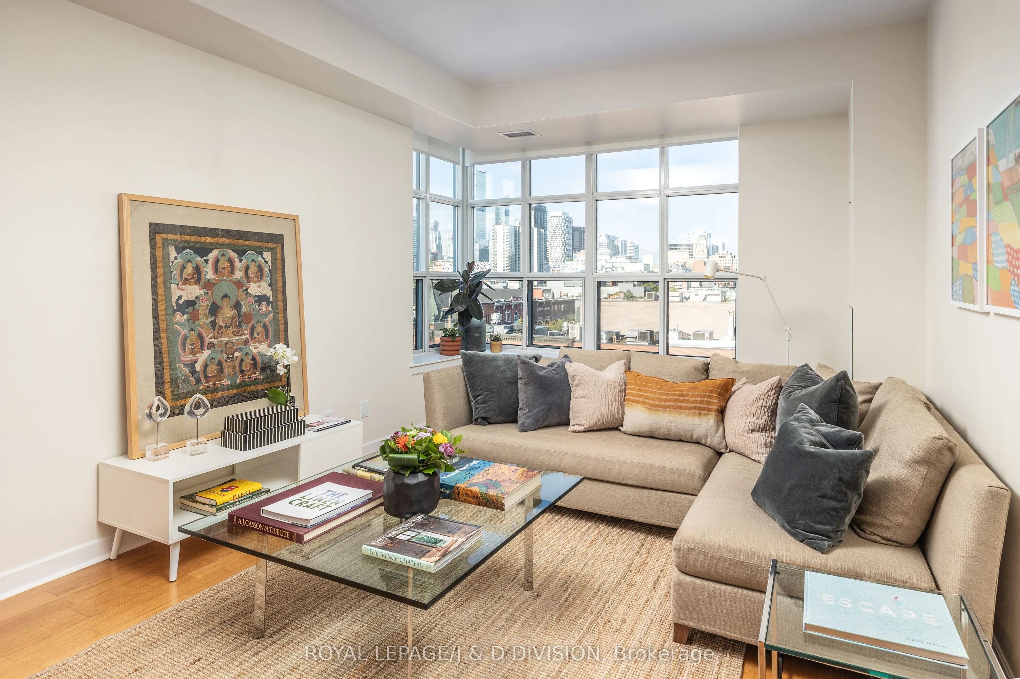 438 Richmond Street W, #610