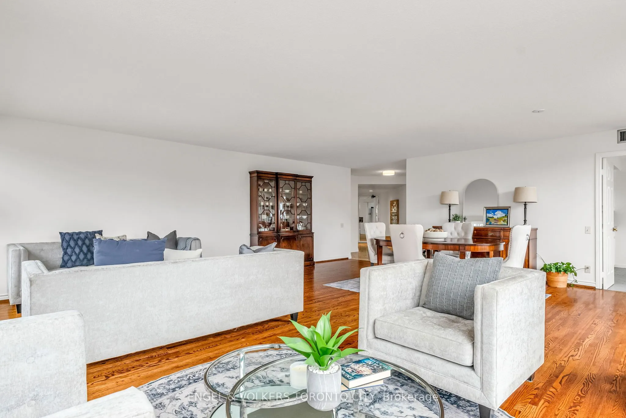 2900 Yonge Street, #507