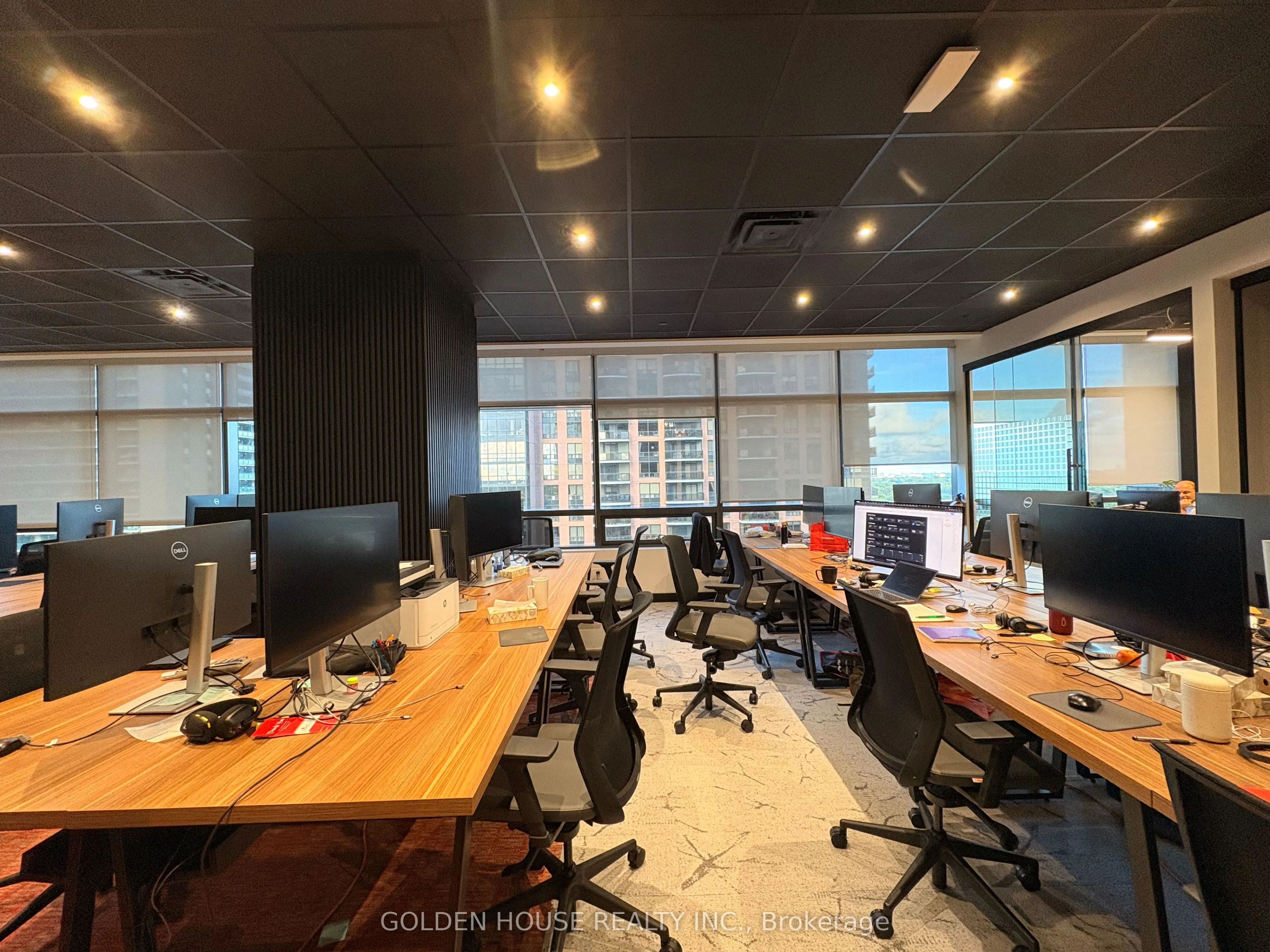 4789 Yonge Street, #904-905