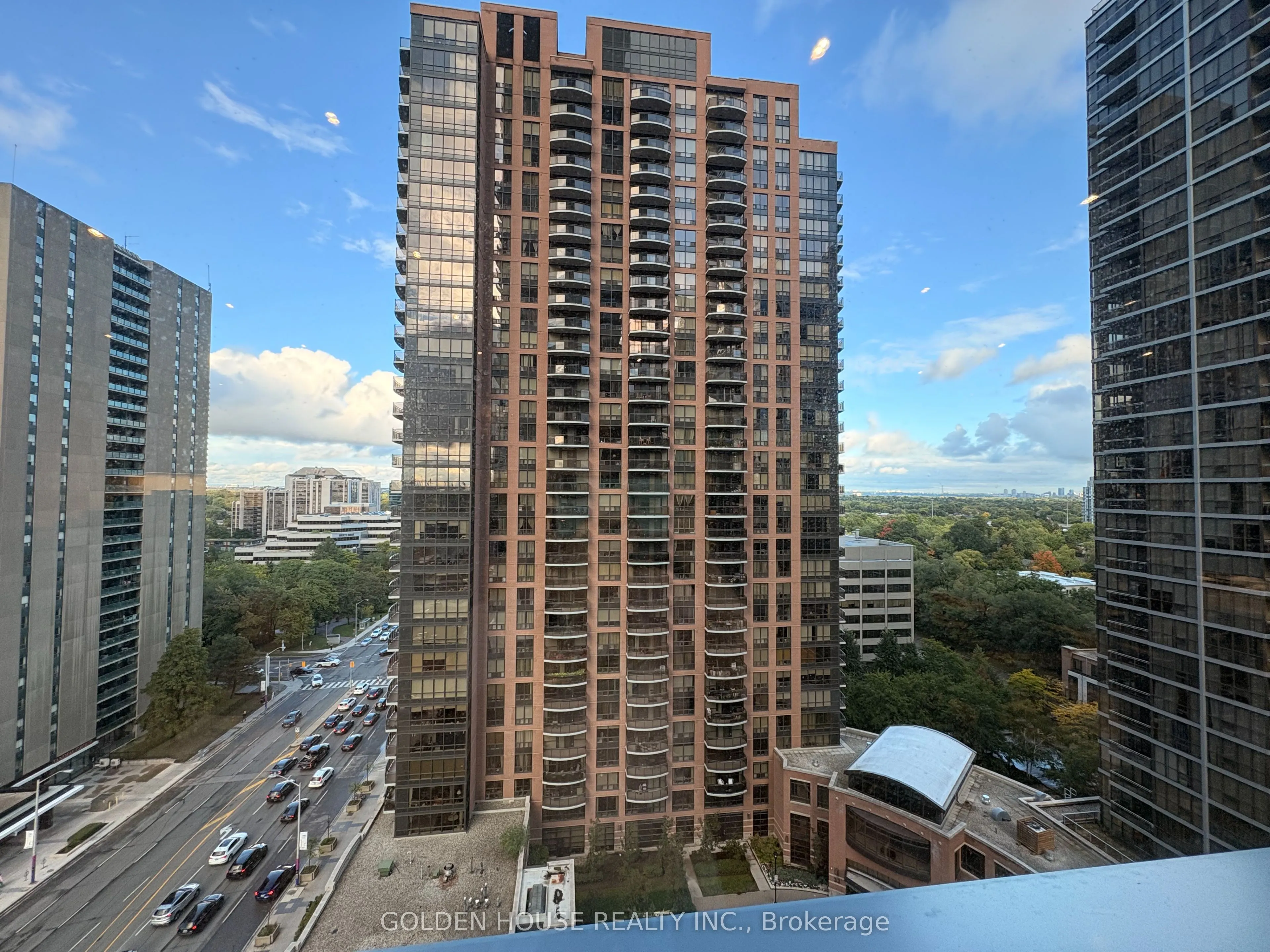 4789 Yonge Street, #904-905