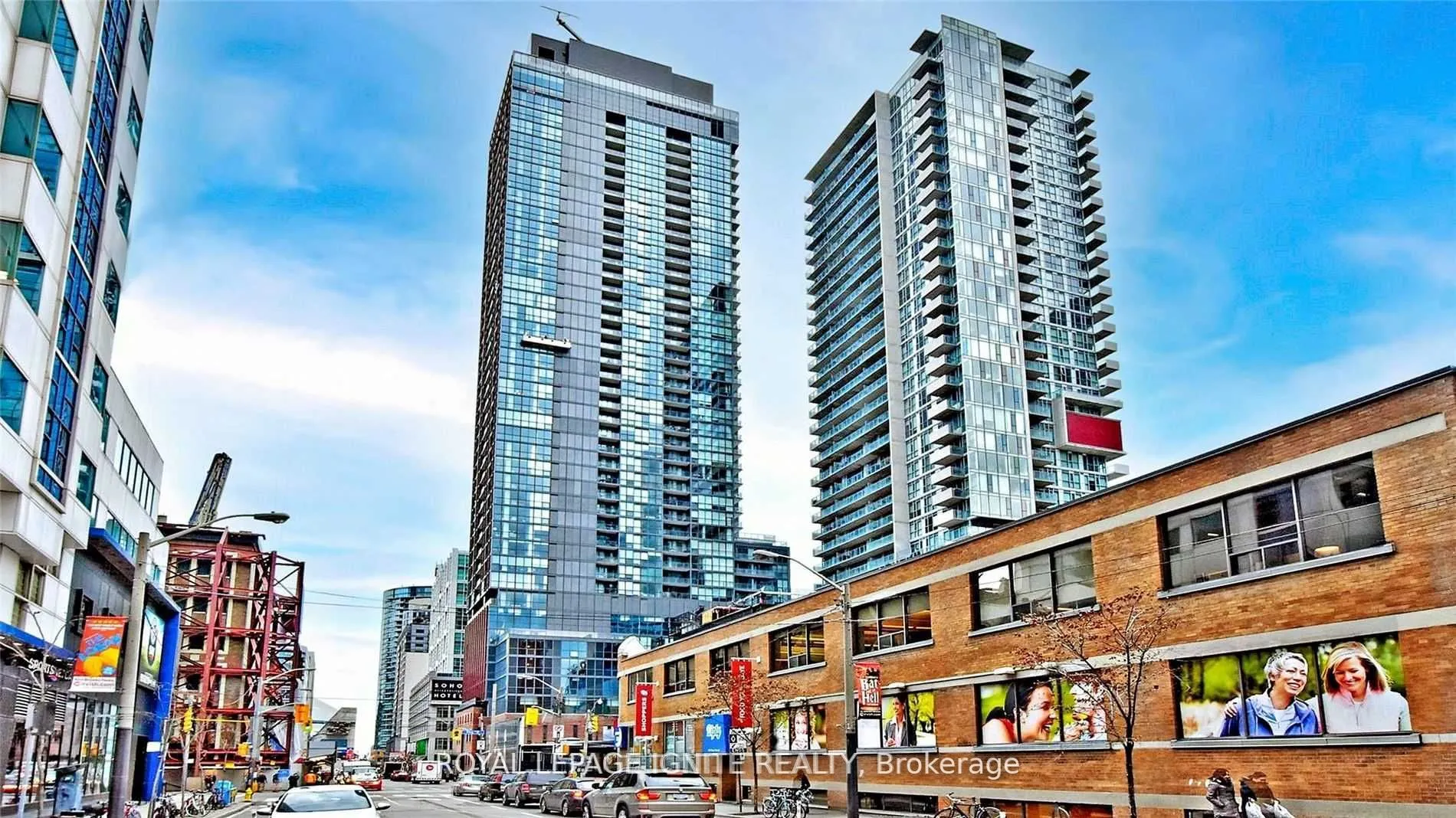 88 Blue Jays Way, #1314