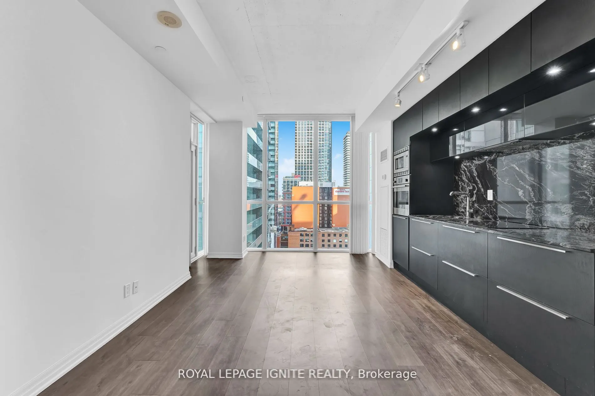 88 Blue Jays Way, #1314