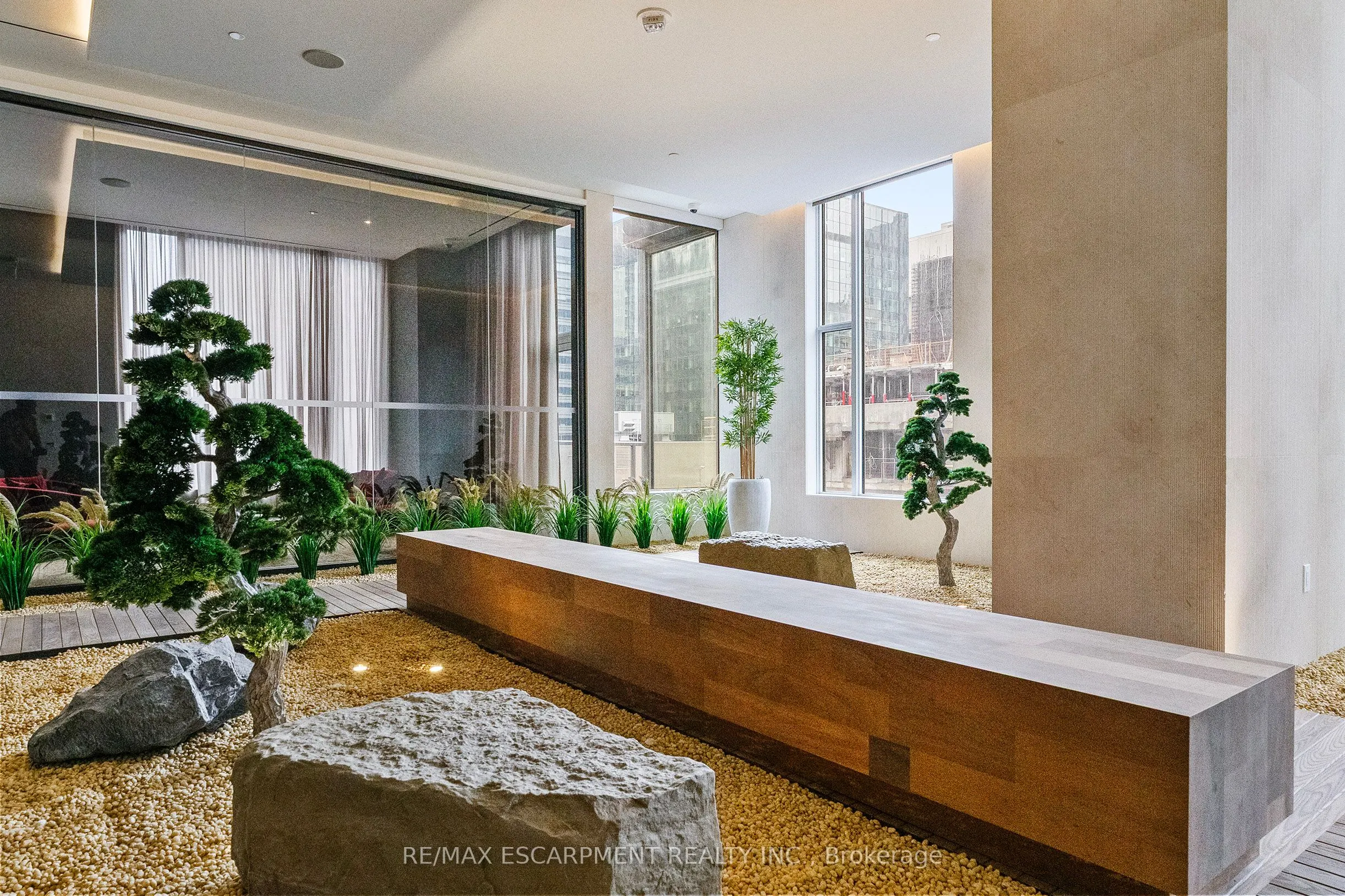 11 Yorkville Avenue, #2113