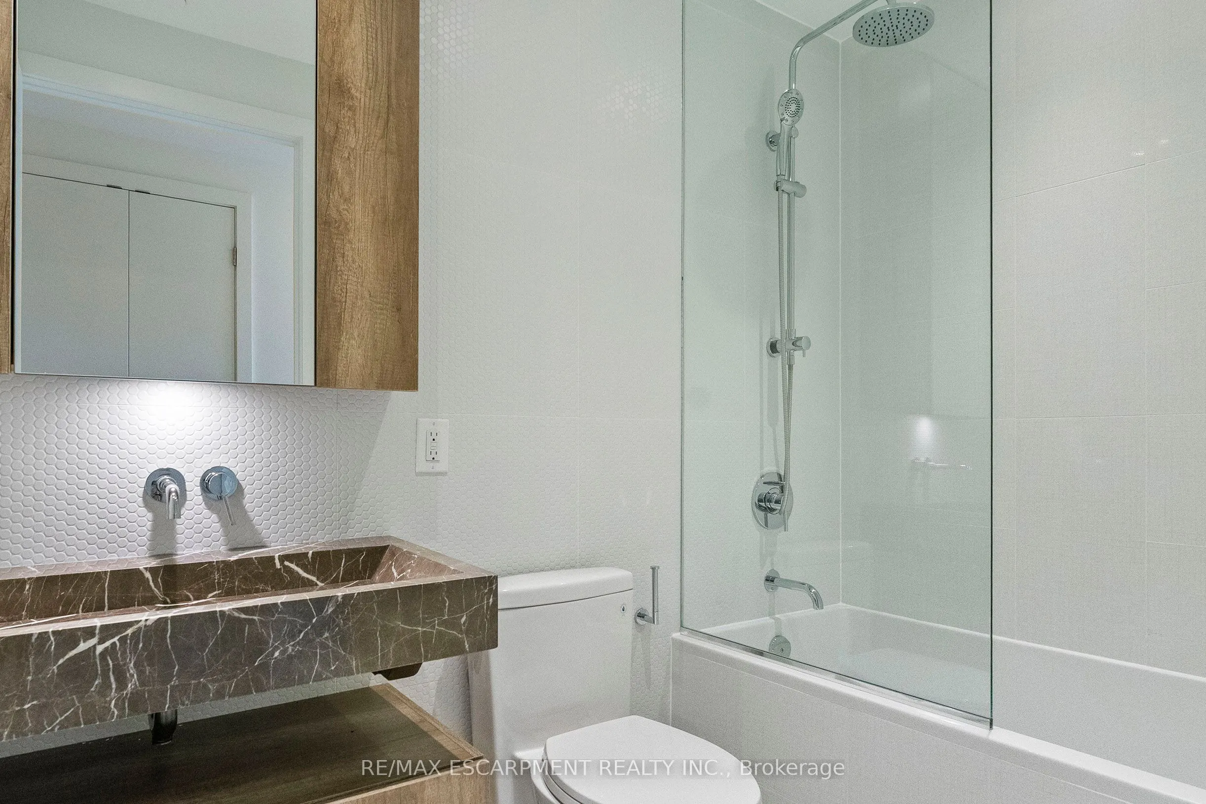 11 Yorkville Avenue, #2113