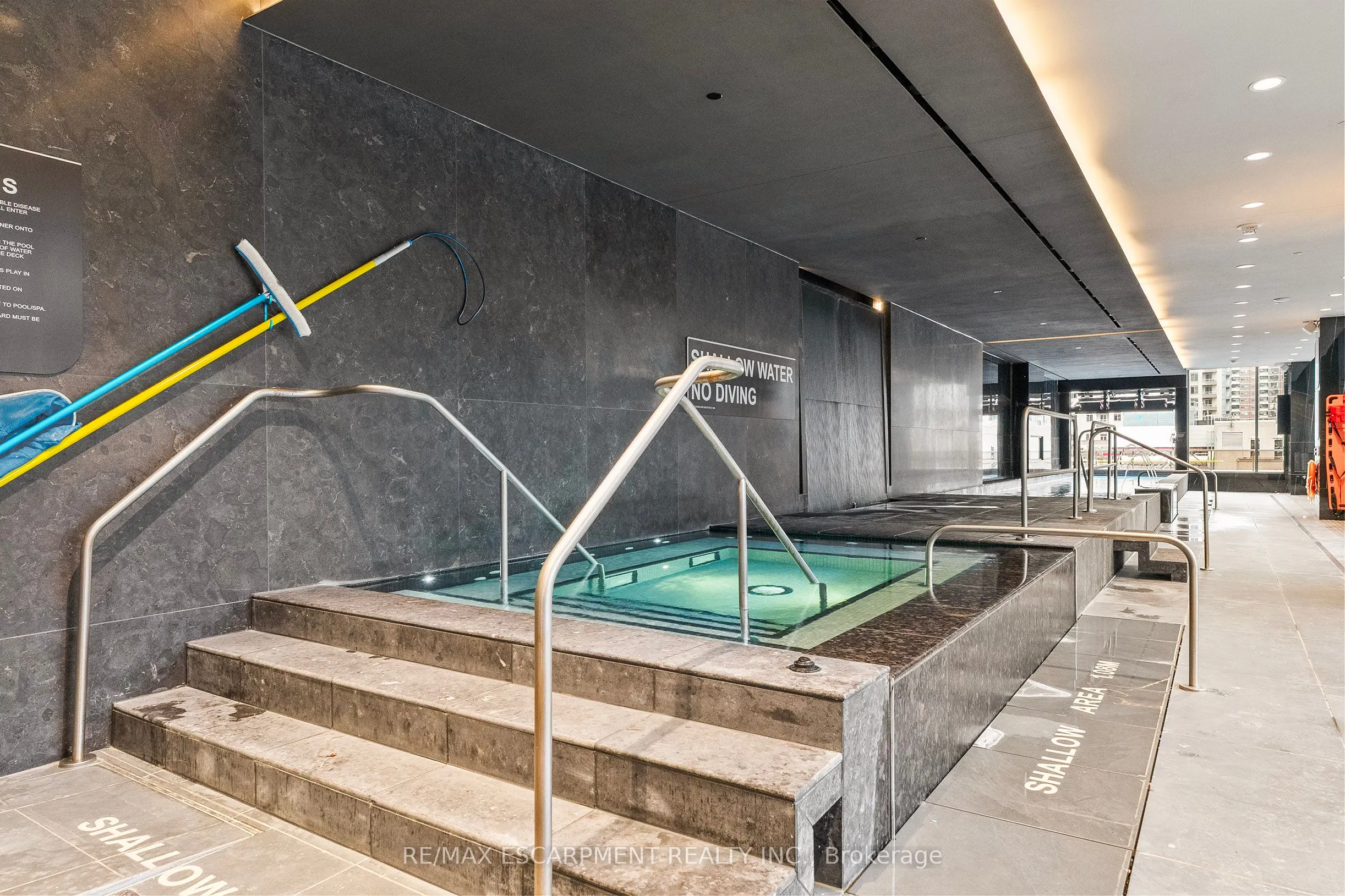 11 Yorkville Avenue, #2113