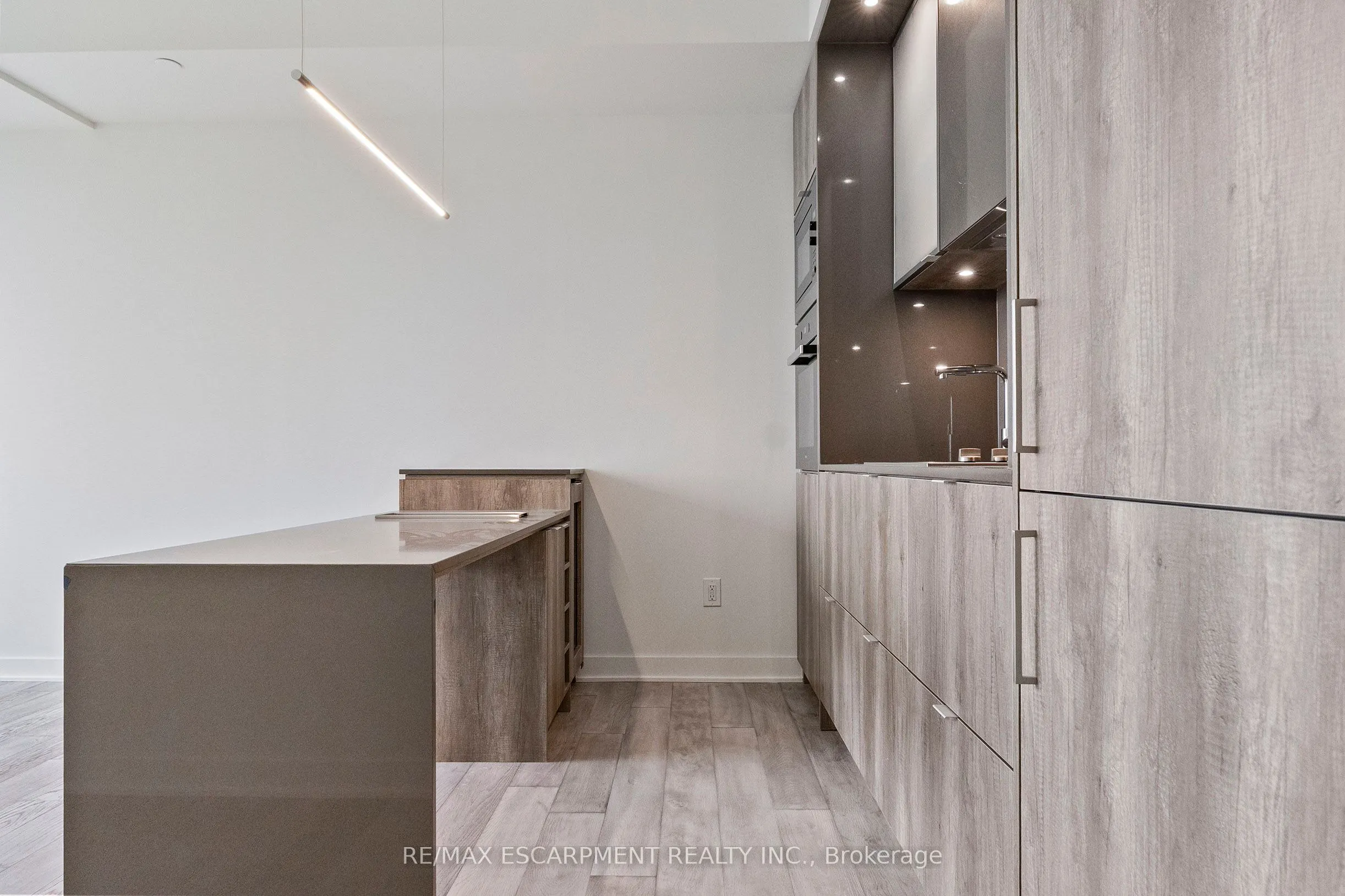 11 Yorkville Avenue, #2113