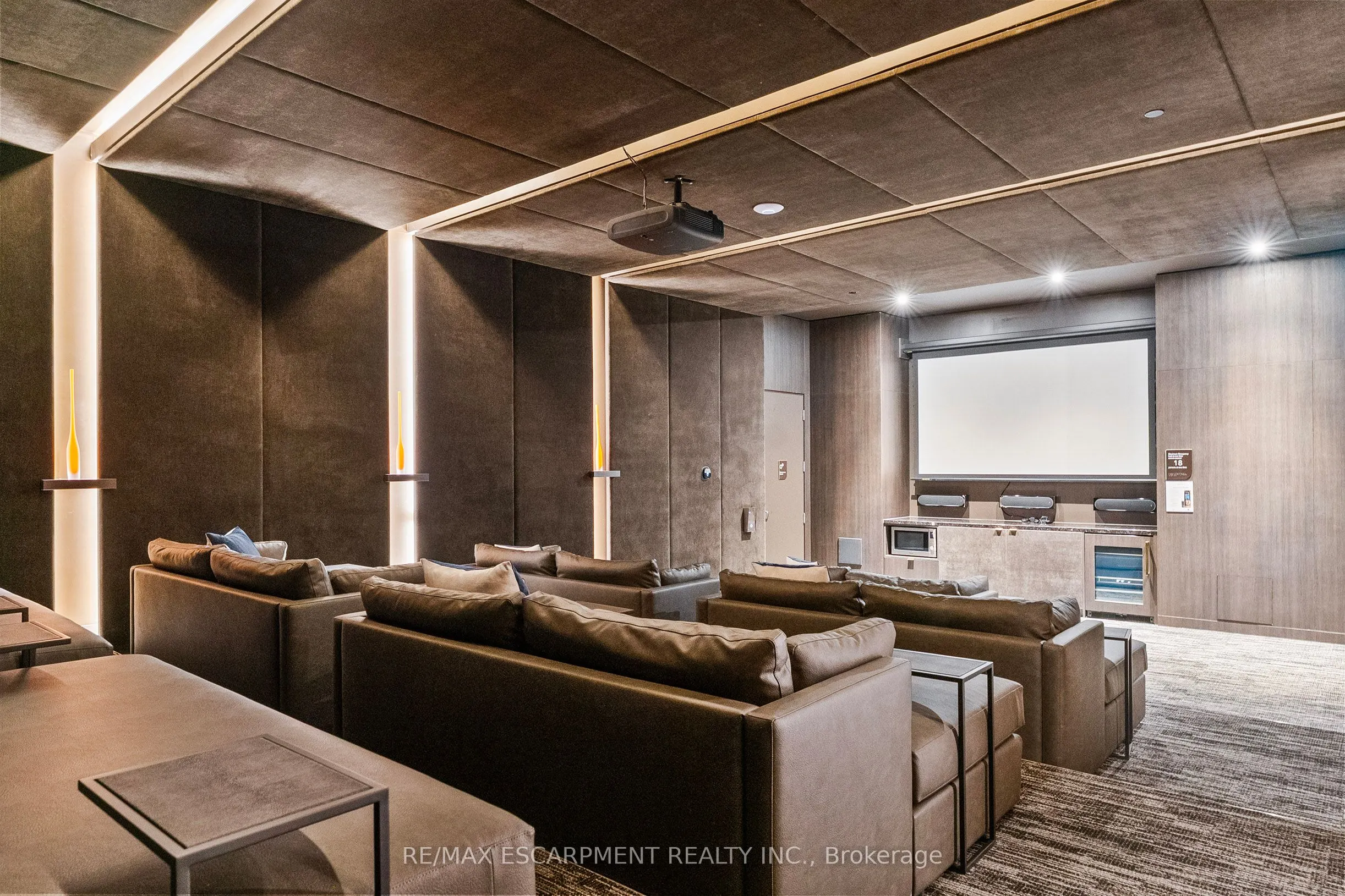 11 Yorkville Avenue, #2113